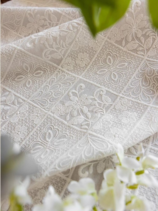 LaLuna Home Celestia Embroidered Lace Tablecloth