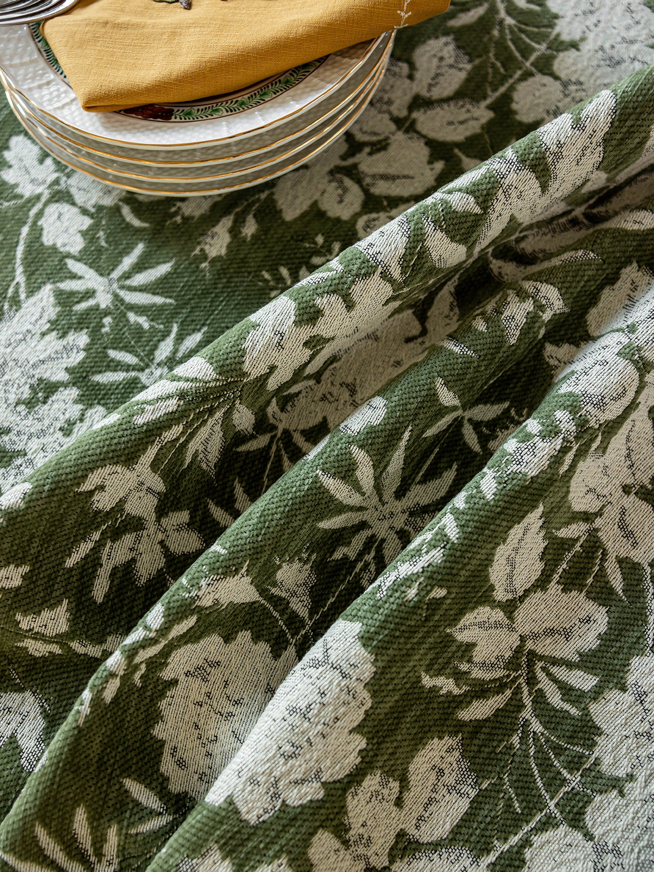 Chinoiserie Vintage Green Rose Dream Jacquard Tablecloth