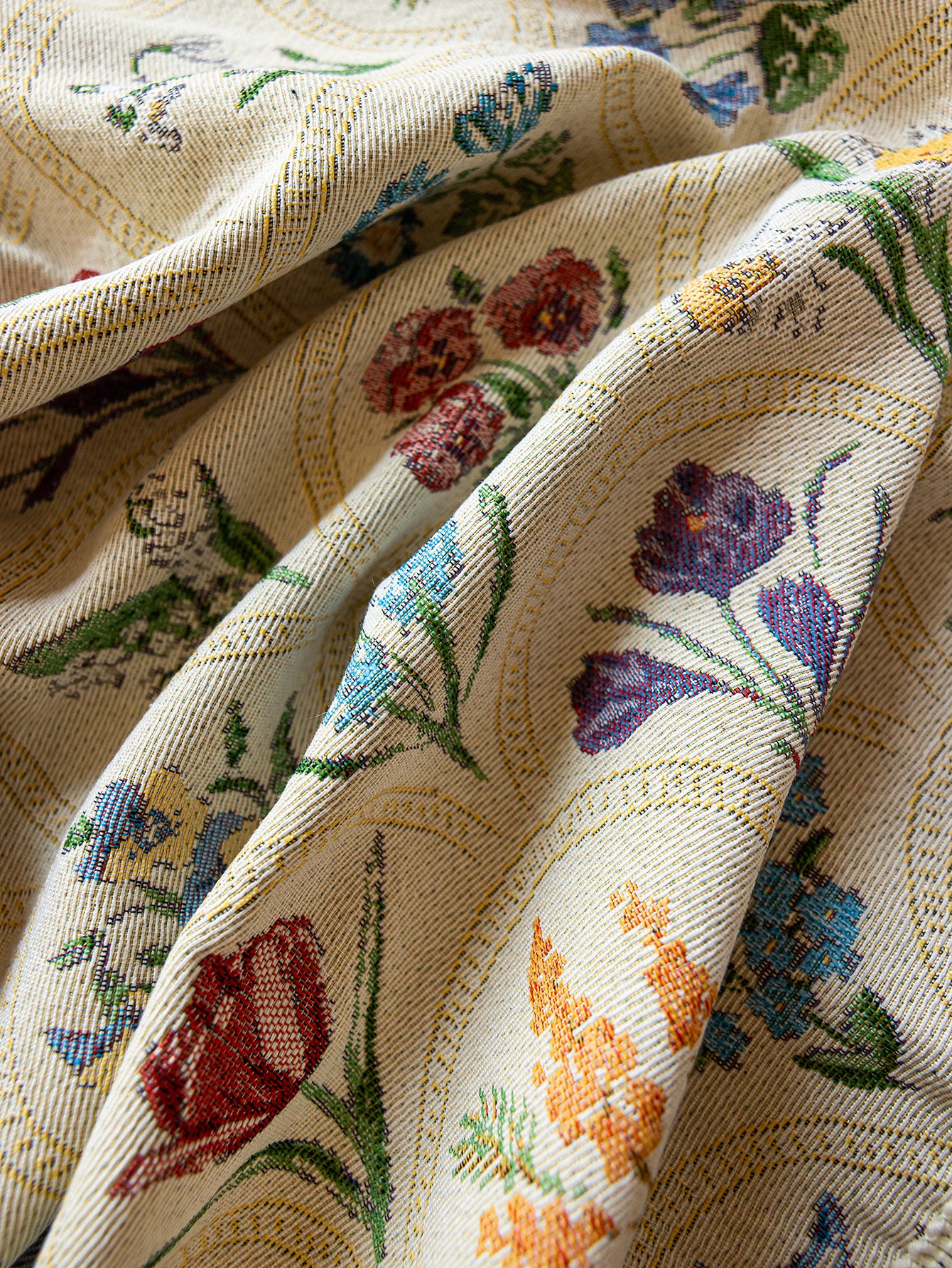 LaLuna Home Thousand Blooms Jacquard Tablecloth with Tassels - Beige