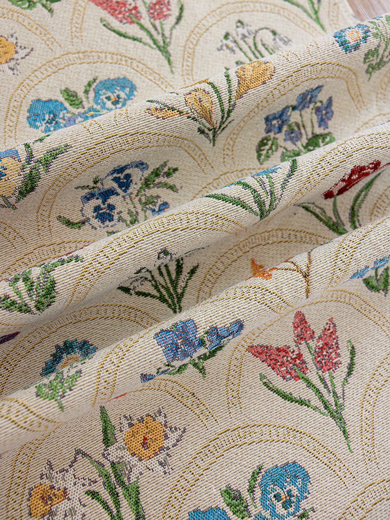 LaLuna Home Thousand Blooms Jacquard Round Table Runner with Tassels - Beige