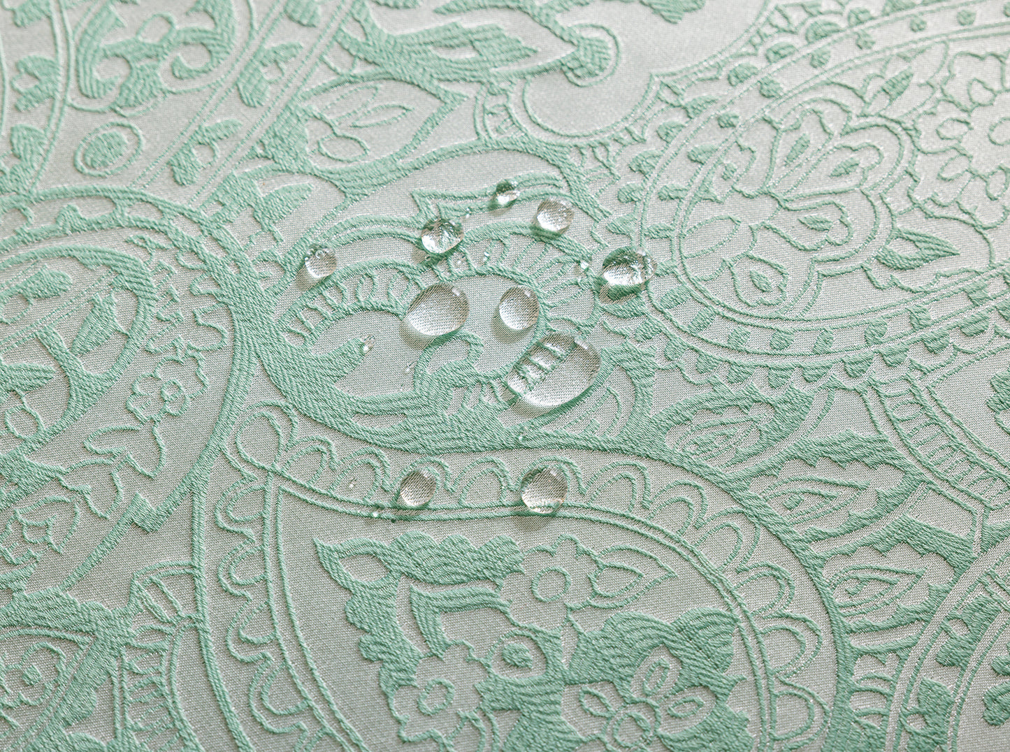 LaLuna Home Pearlescent Jacquard Tablecloth - Green
