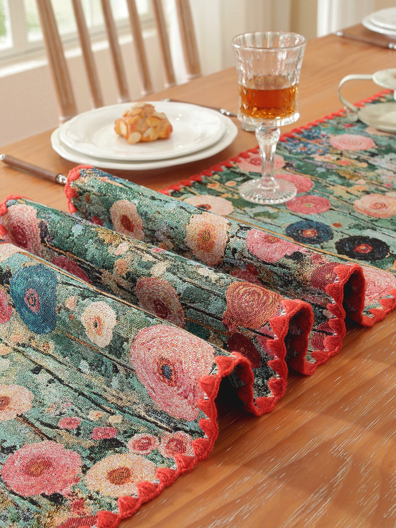 LaLuna Home Golden Thread Floral Jacquard Table Runner with Shell Trim -Peony