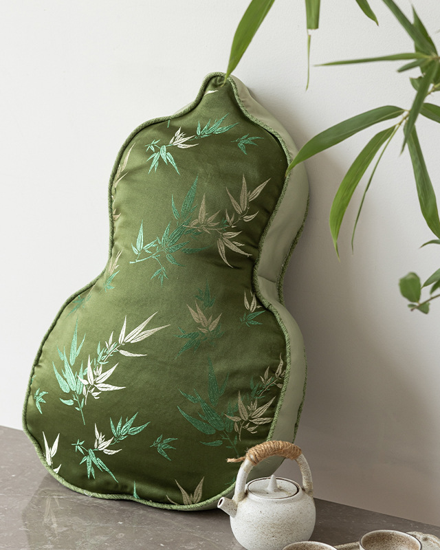 LaLuna Home Chinoiserie Gourd Shape Bamboo Embroidered Throw Pillow - Green