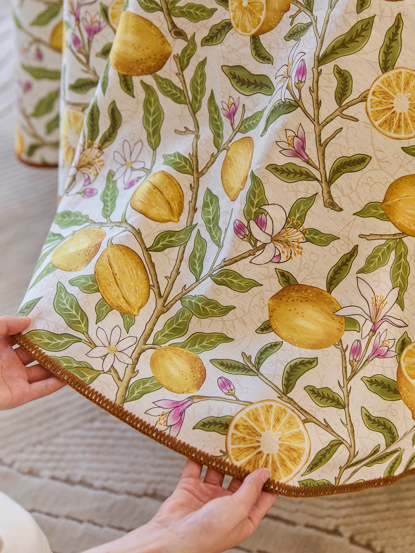 Chinoiserie Mid-Summer Lemon Pattern Round Tablecloth
