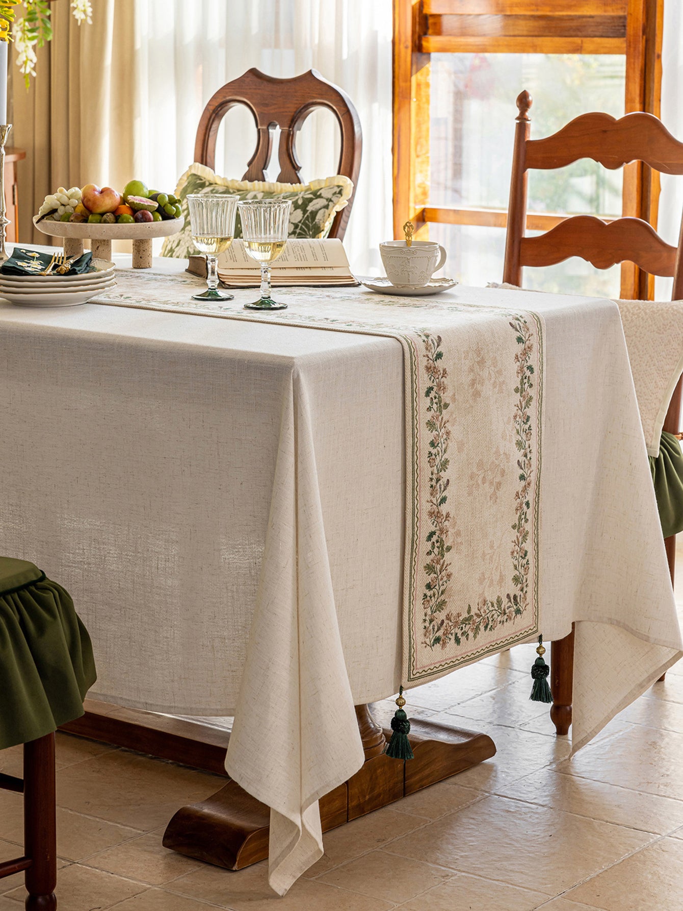 Chinoiserie Green Verse Pattern Table Runner with Tassels