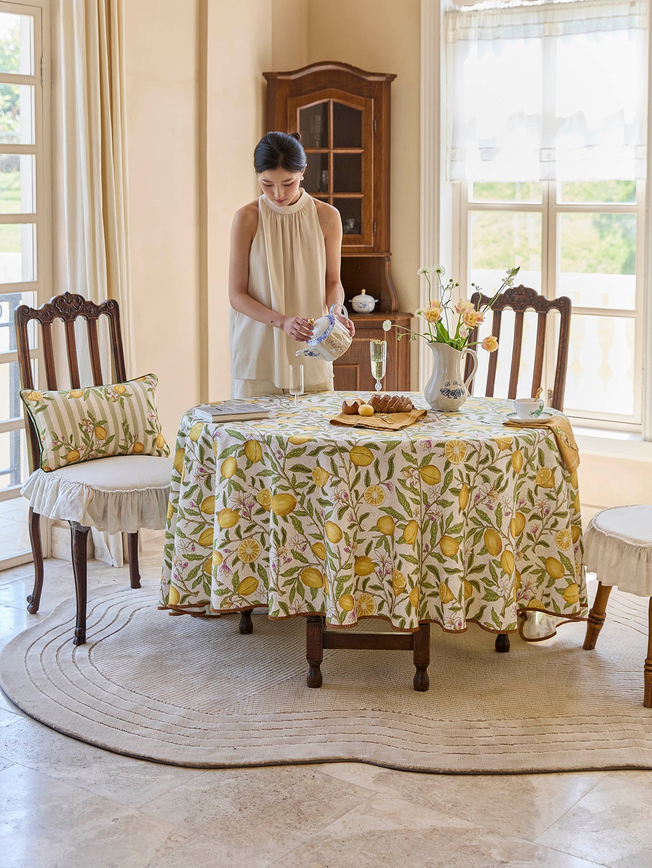 Chinoiserie Mid-Summer Lemon Pattern Round Tablecloth