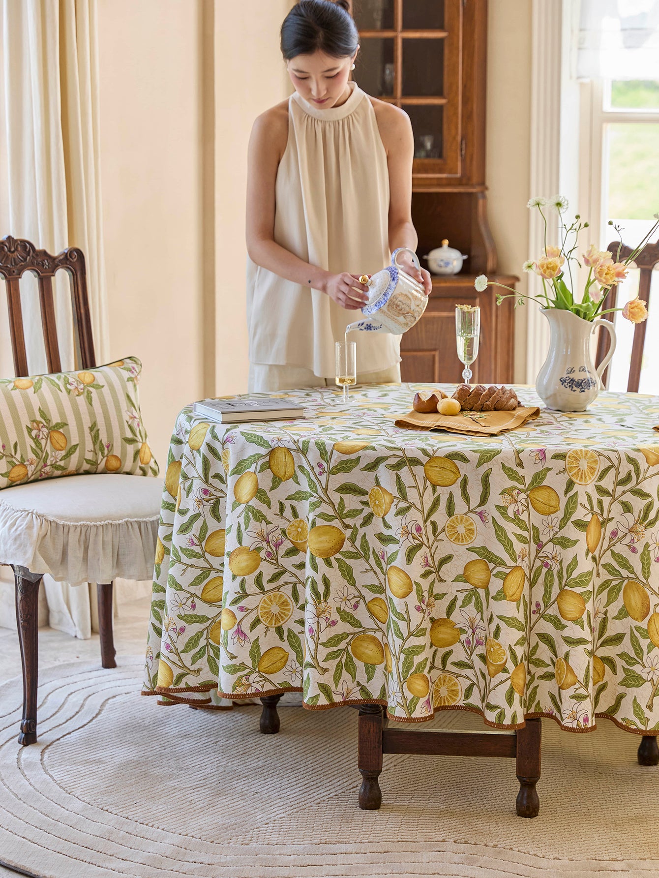 Chinoiserie Mid-Summer Lemon Pattern Round Tablecloth