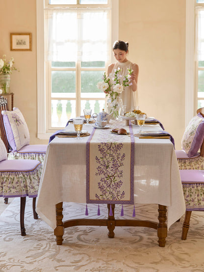 Chinoiserie Purple Wisteria Floral Pattern Table Runner