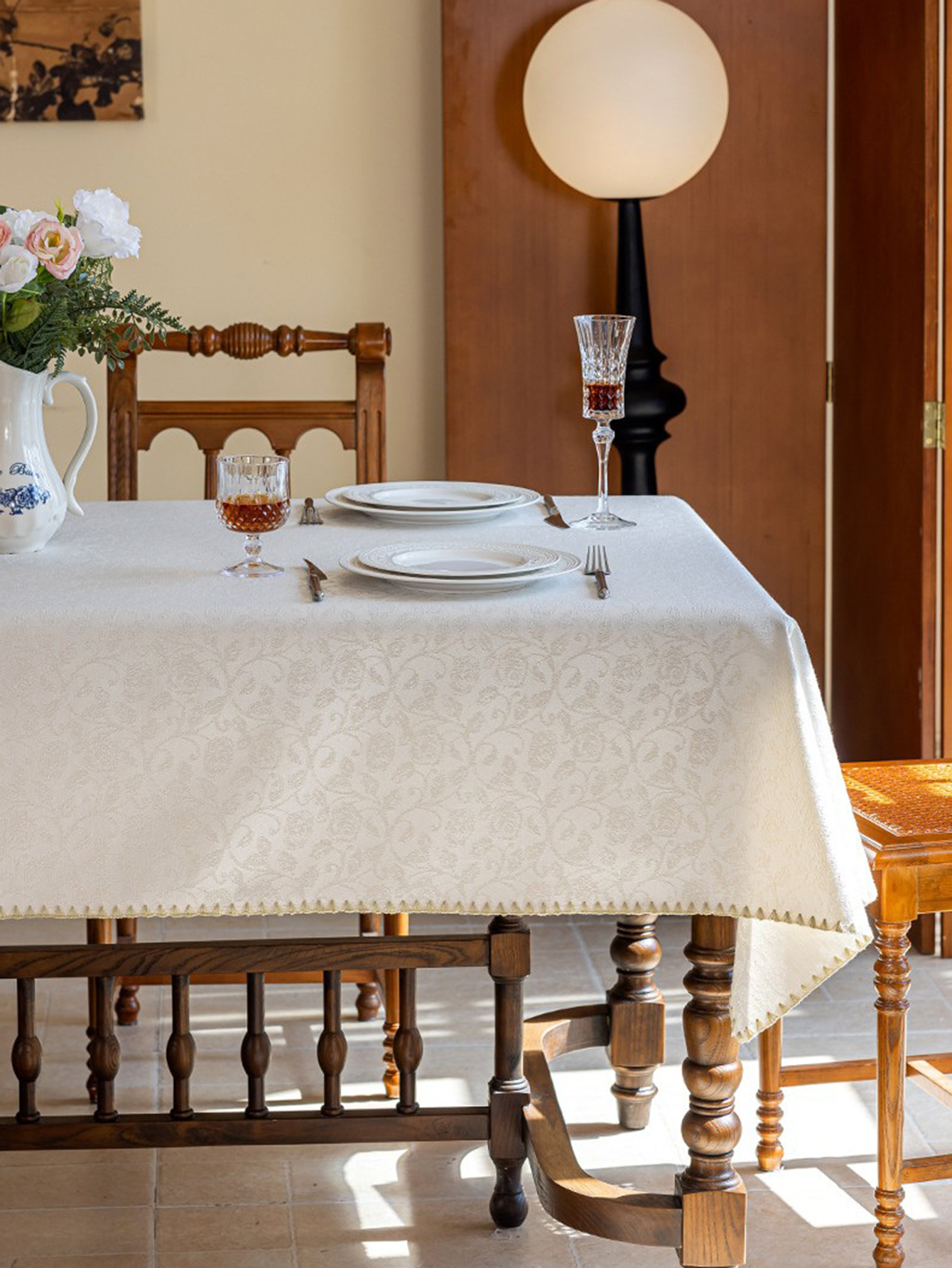 LaLuna Home Seine Gleam Jacquard Tablecloth with Shell Trim