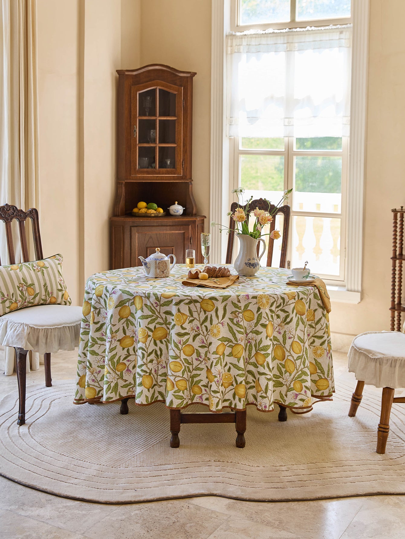 Chinoiserie Mid-Summer Lemon Pattern Round Tablecloth