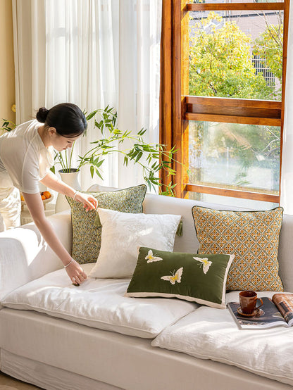 Chinoiserie Magnolia Bloom Jacquard Throw Pillow with Tassels