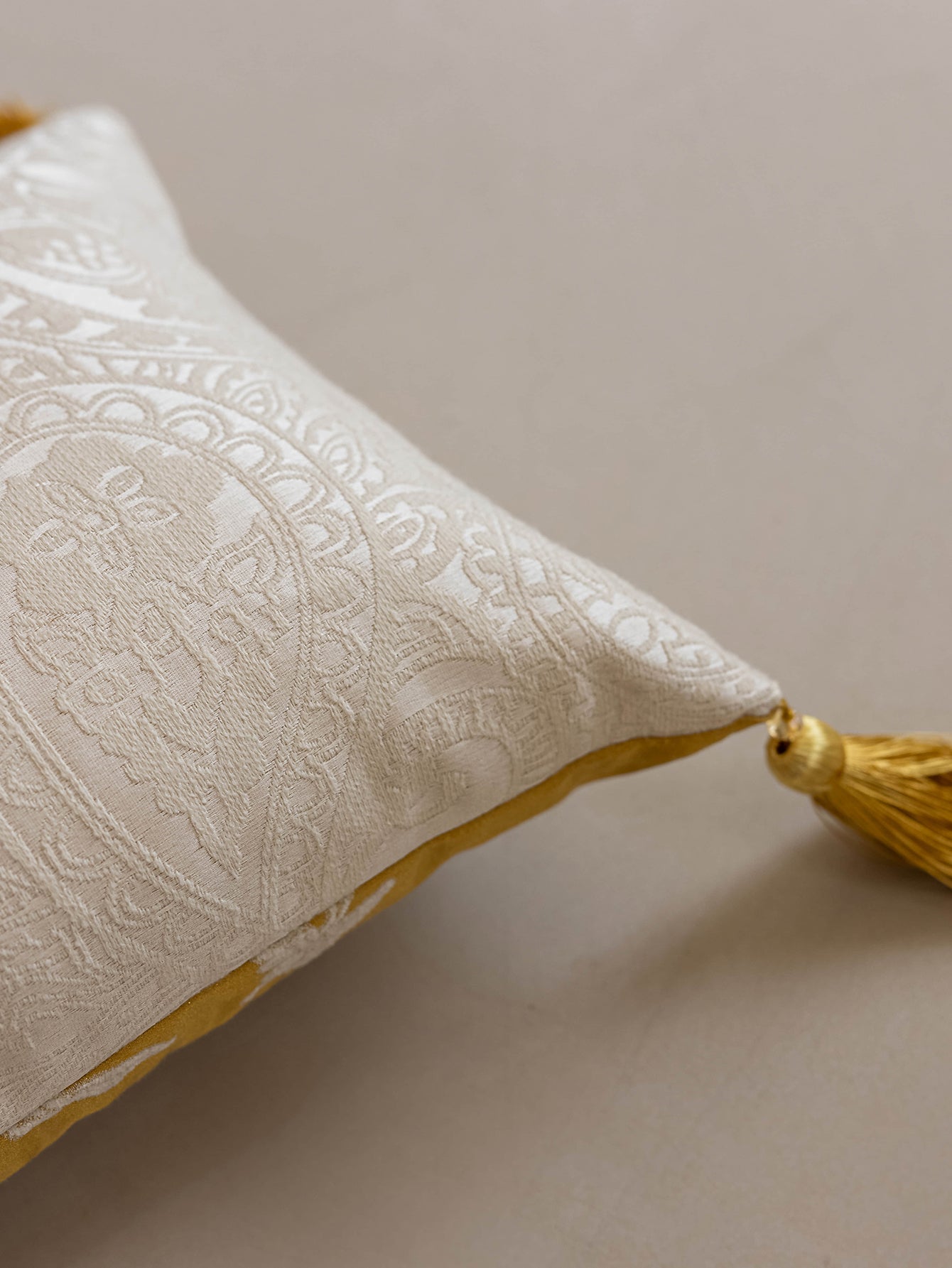 Chinoiserie Fulu Mantang Golden Jacquard Throw Pillow