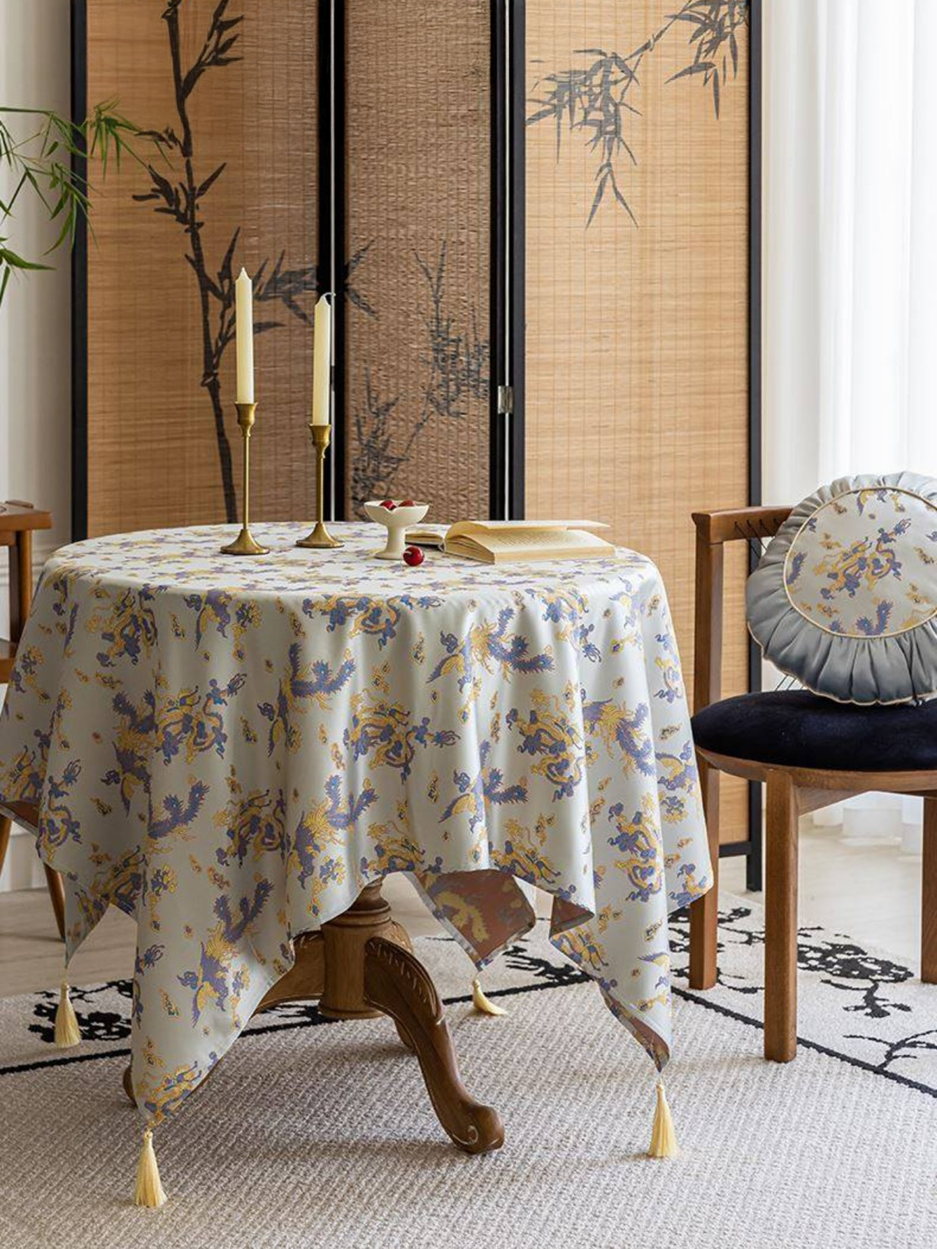 LaLuna Home Chinoiserie Loong Feng Pattern Jacquard Tablecloth with Tassels