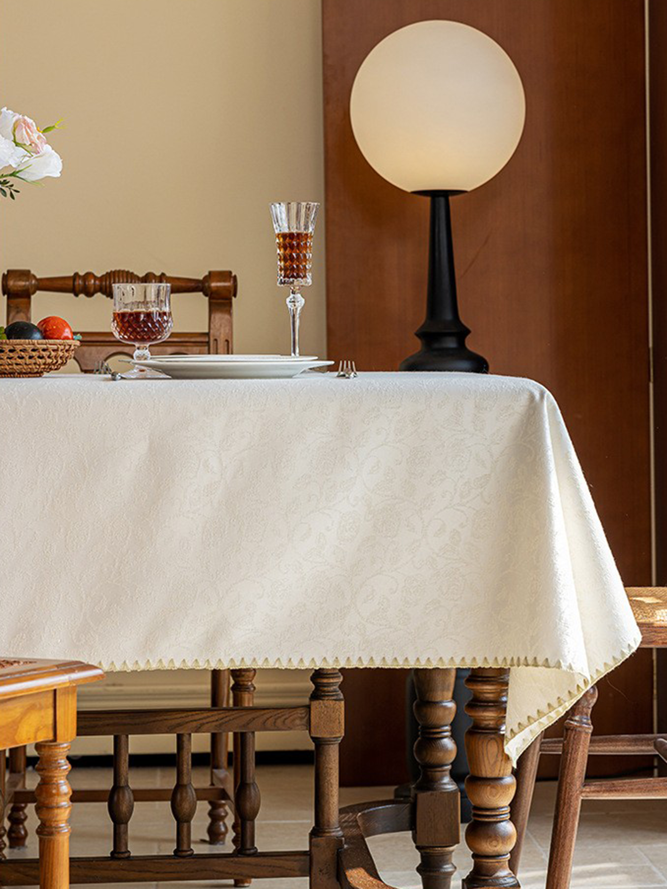 LaLuna Home Seine Gleam Jacquard Tablecloth with Shell Trim