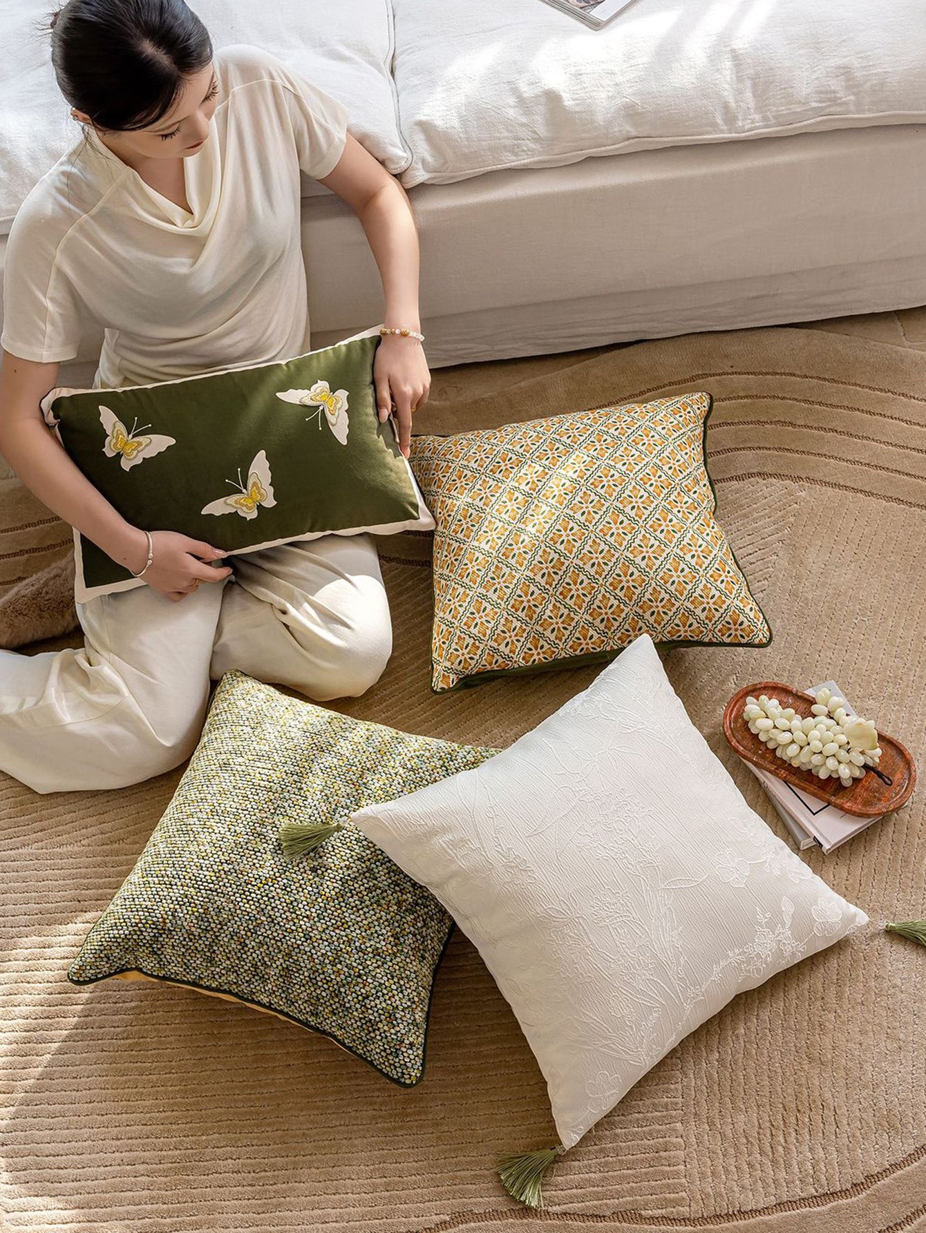 Chinoiserie Magnolia Bloom Jacquard Throw Pillow with Tassels