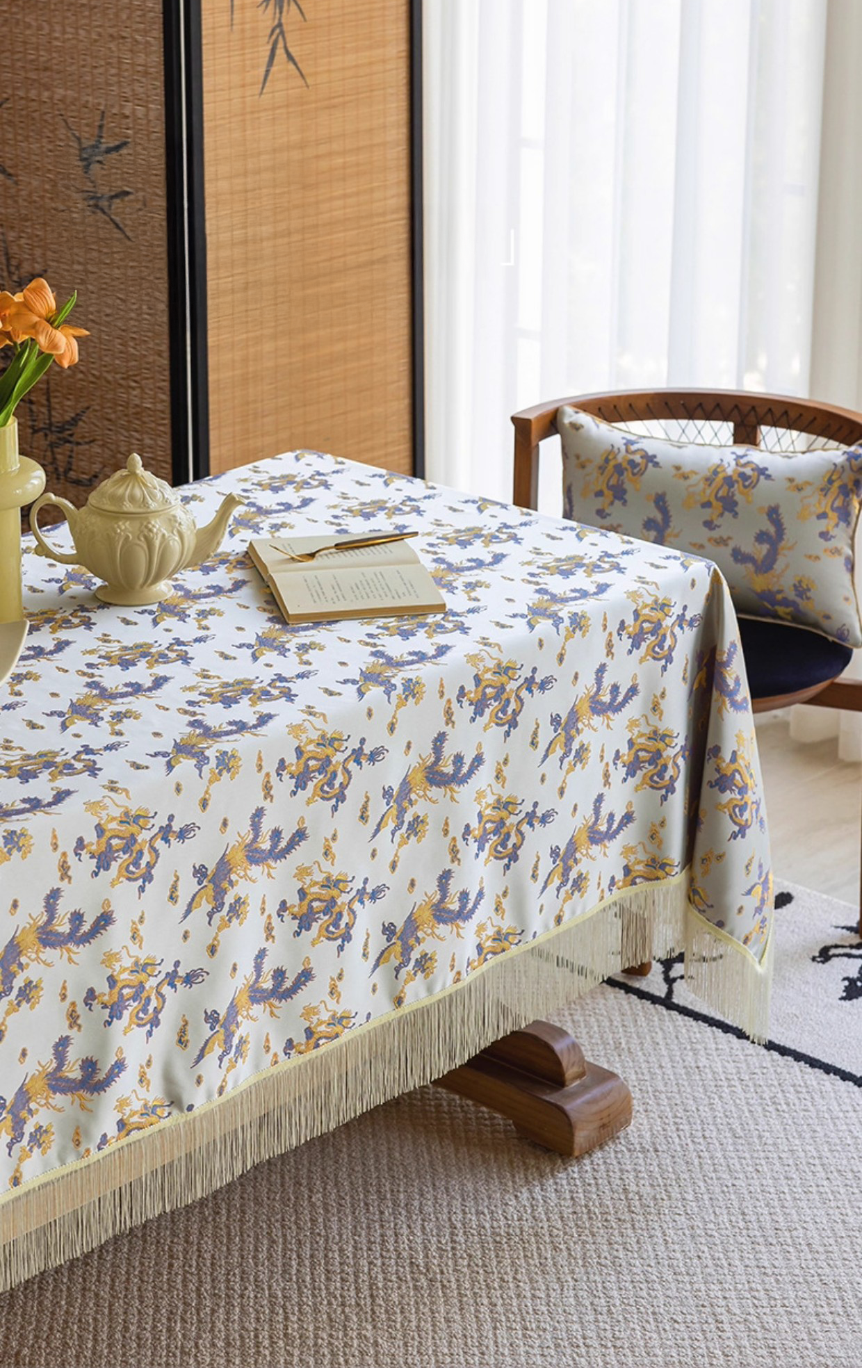 LaLuna Home Chinoiserie Loong Feng Pattern Jacquard Tablecloth with Tassels
