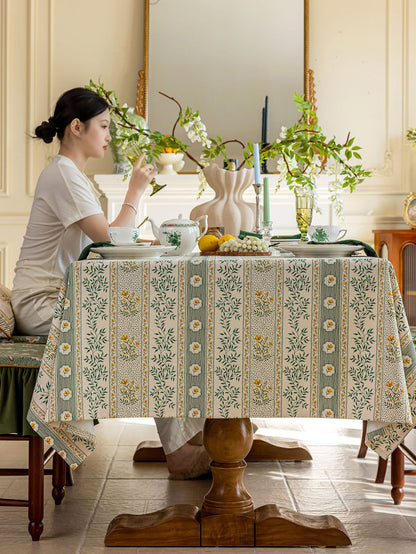 Chinoiserie Green Meadow Song Floral Pattern Tablecloth