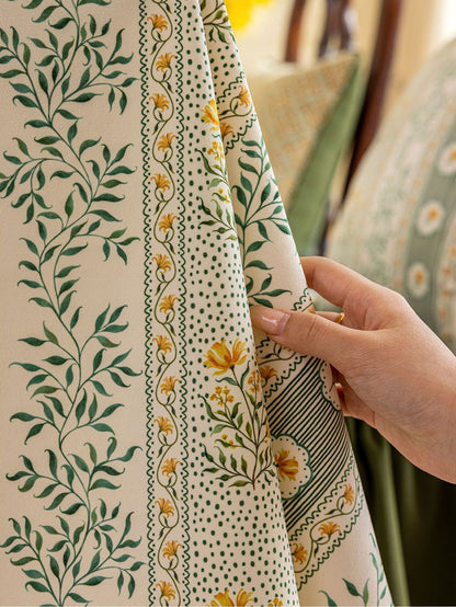 Chinoiserie Green Meadow Song Floral Pattern Tablecloth