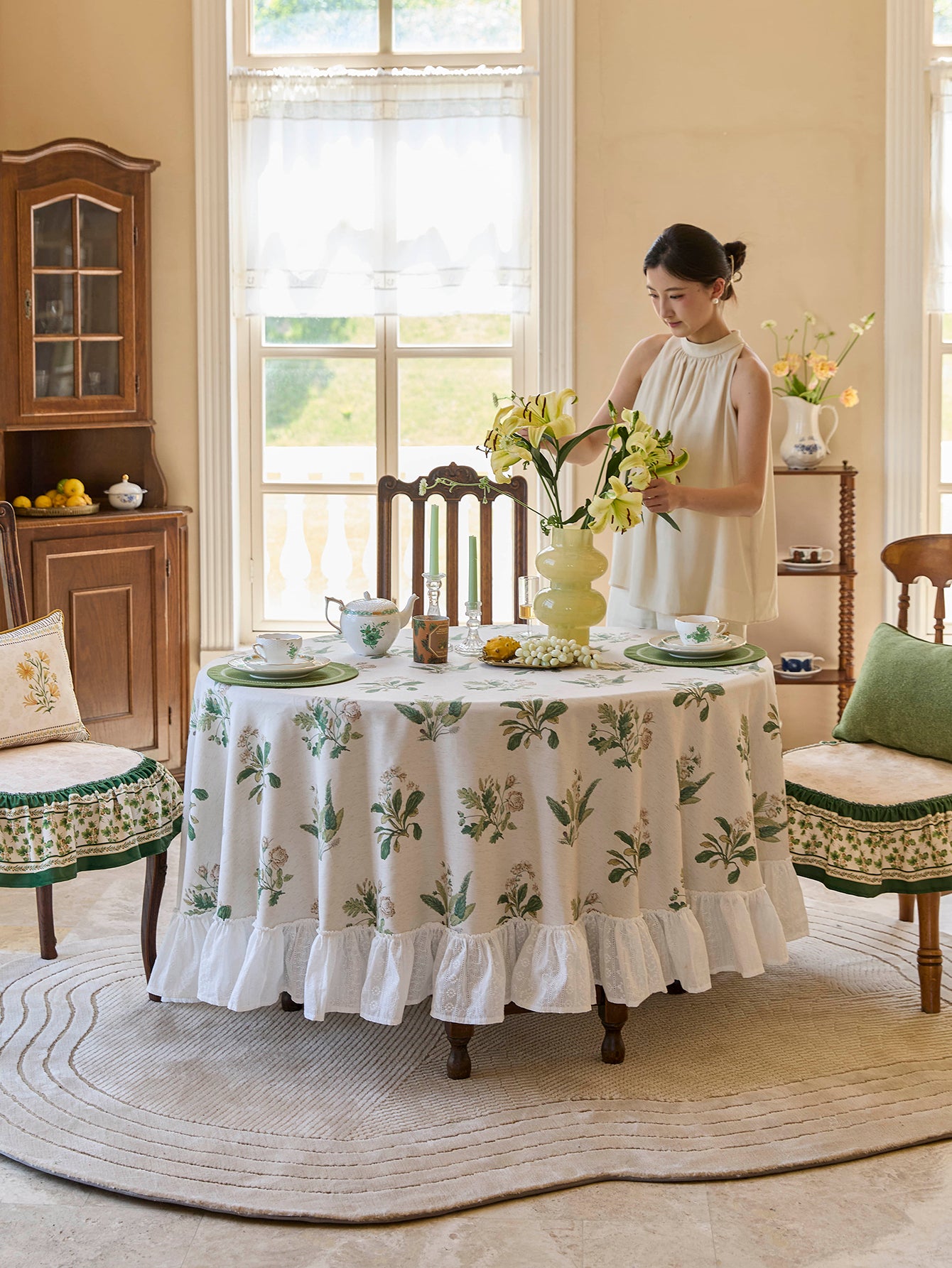 Chinoiserie Green Verse Pattern Round Ruffle Tablecloth