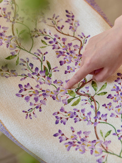 Chinoiserie Purple Wisteria Floral Pattern Table Runner