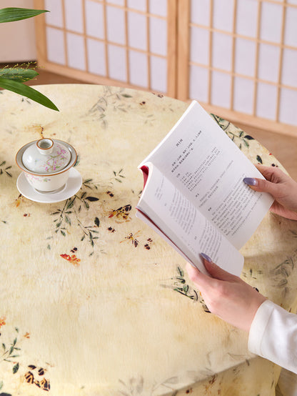Chinoiserie Summer Courtyard Tablecloth with Tassel Trim