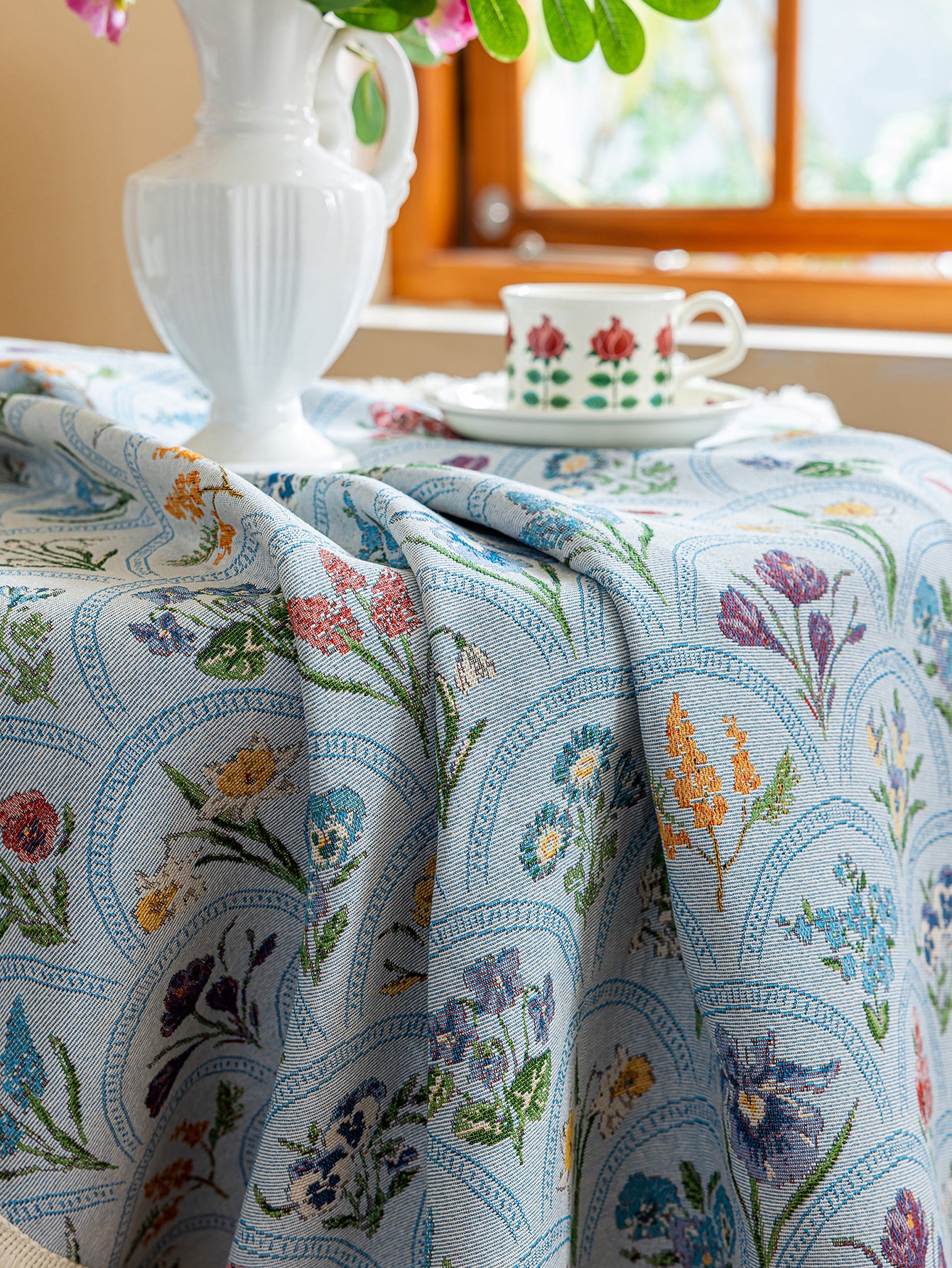 LaLuna Home Round Thousand Blooms Jacquard Tablecloth with Tassels - Blue