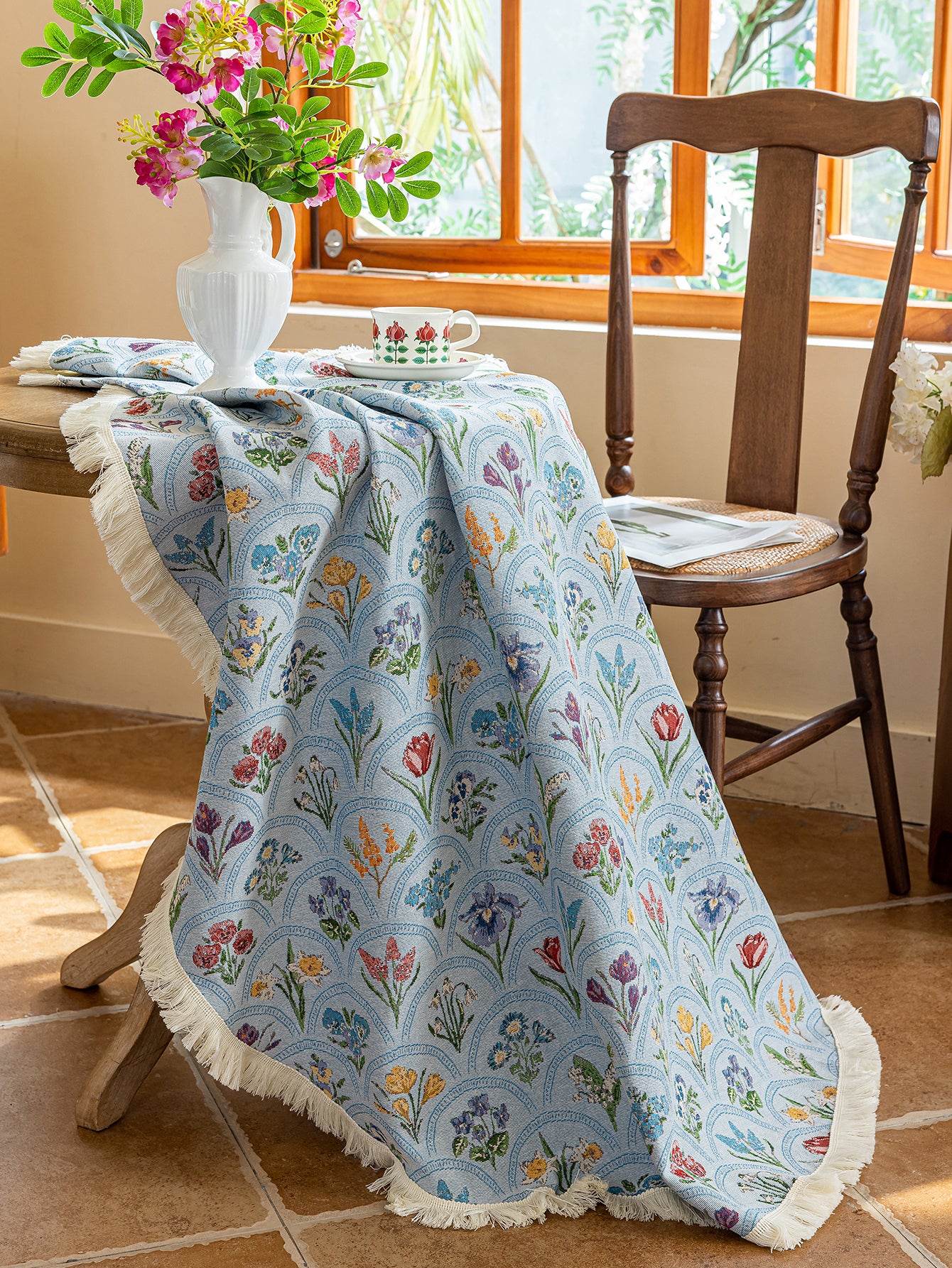 LaLuna Home Round Thousand Blooms Jacquard Tablecloth with Tassels - Blue