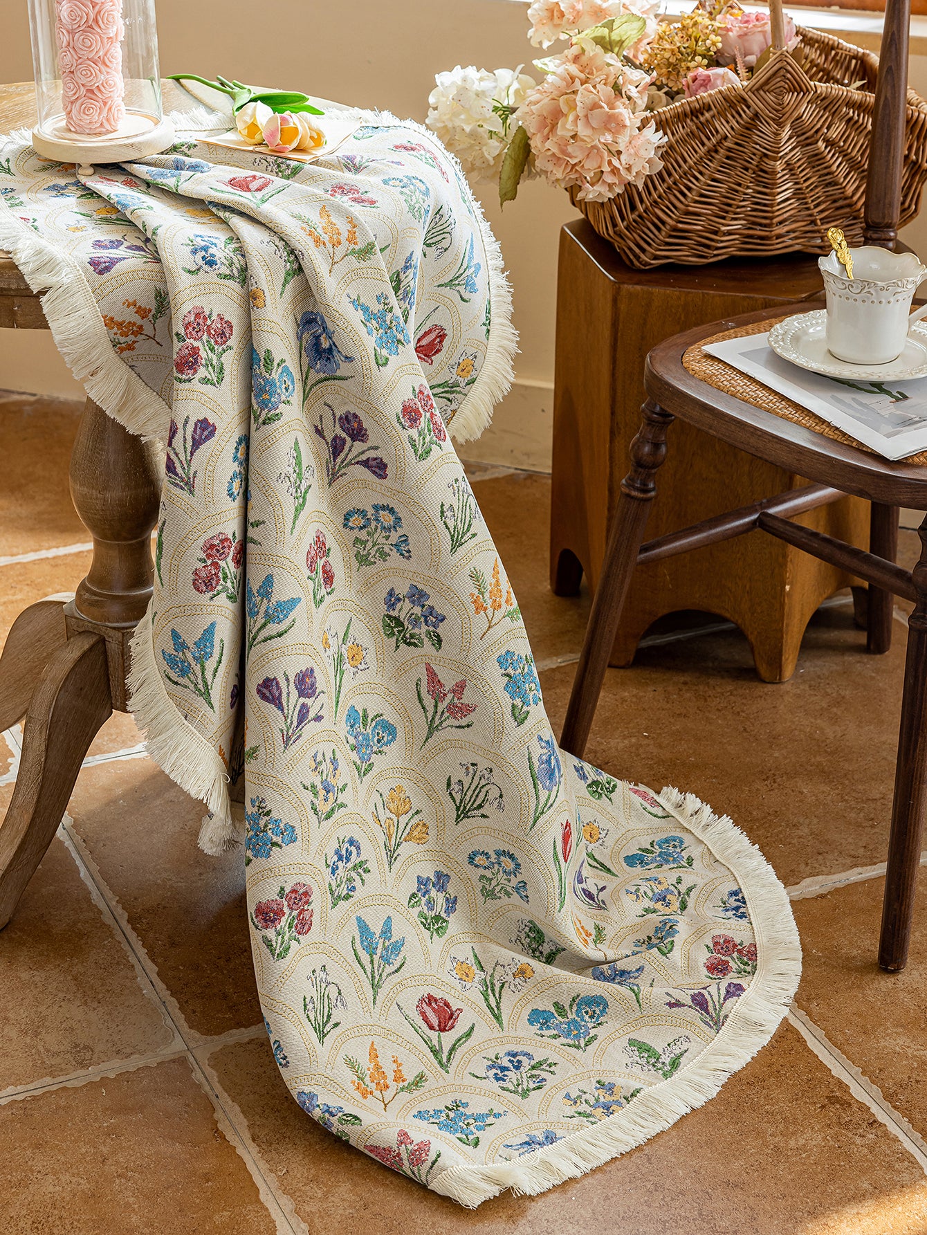 LaLuna Home Round Thousand Blooms Jacquard Tablecloth with Tassels - Beige