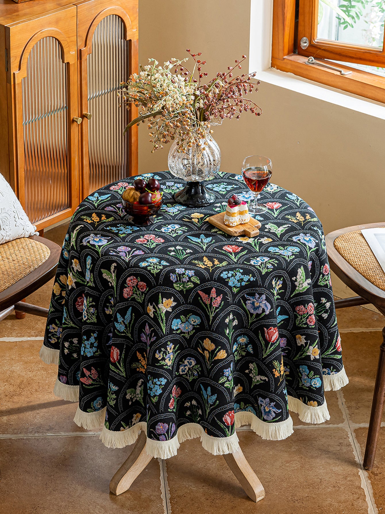 LaLuna Home Round Thousand Blooms Jacquard Tablecloth with Tassels - Black