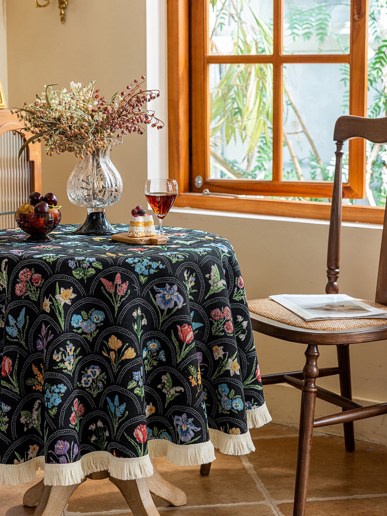 LaLuna Home Round Thousand Blooms Jacquard Tablecloth with Tassels - Black