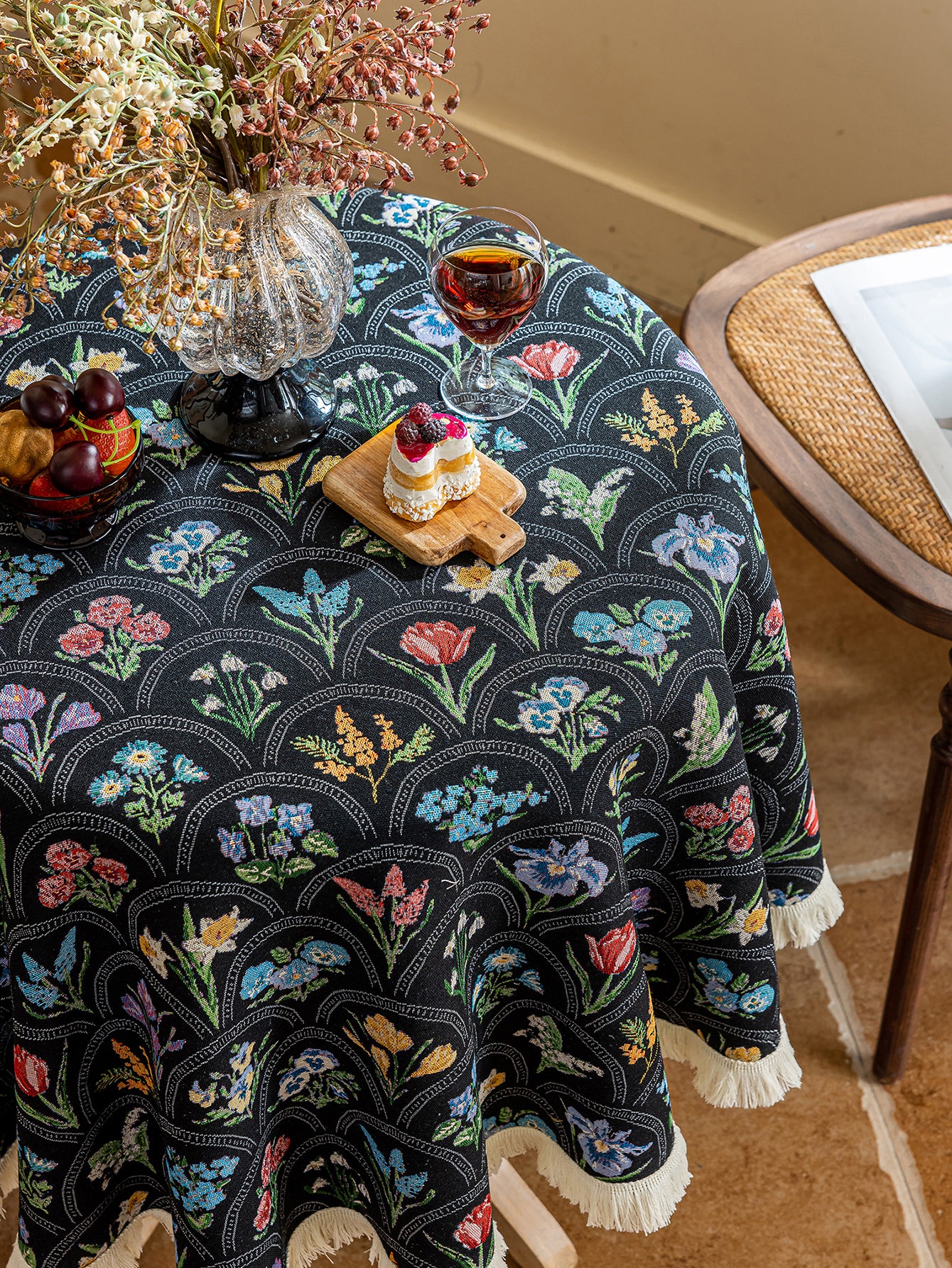 LaLuna Home Round Thousand Blooms Jacquard Tablecloth with Tassels - Black