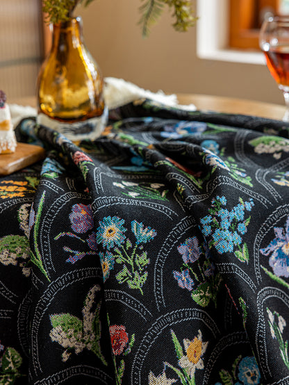 LaLuna Home Round Thousand Blooms Jacquard Tablecloth with Tassels - Black