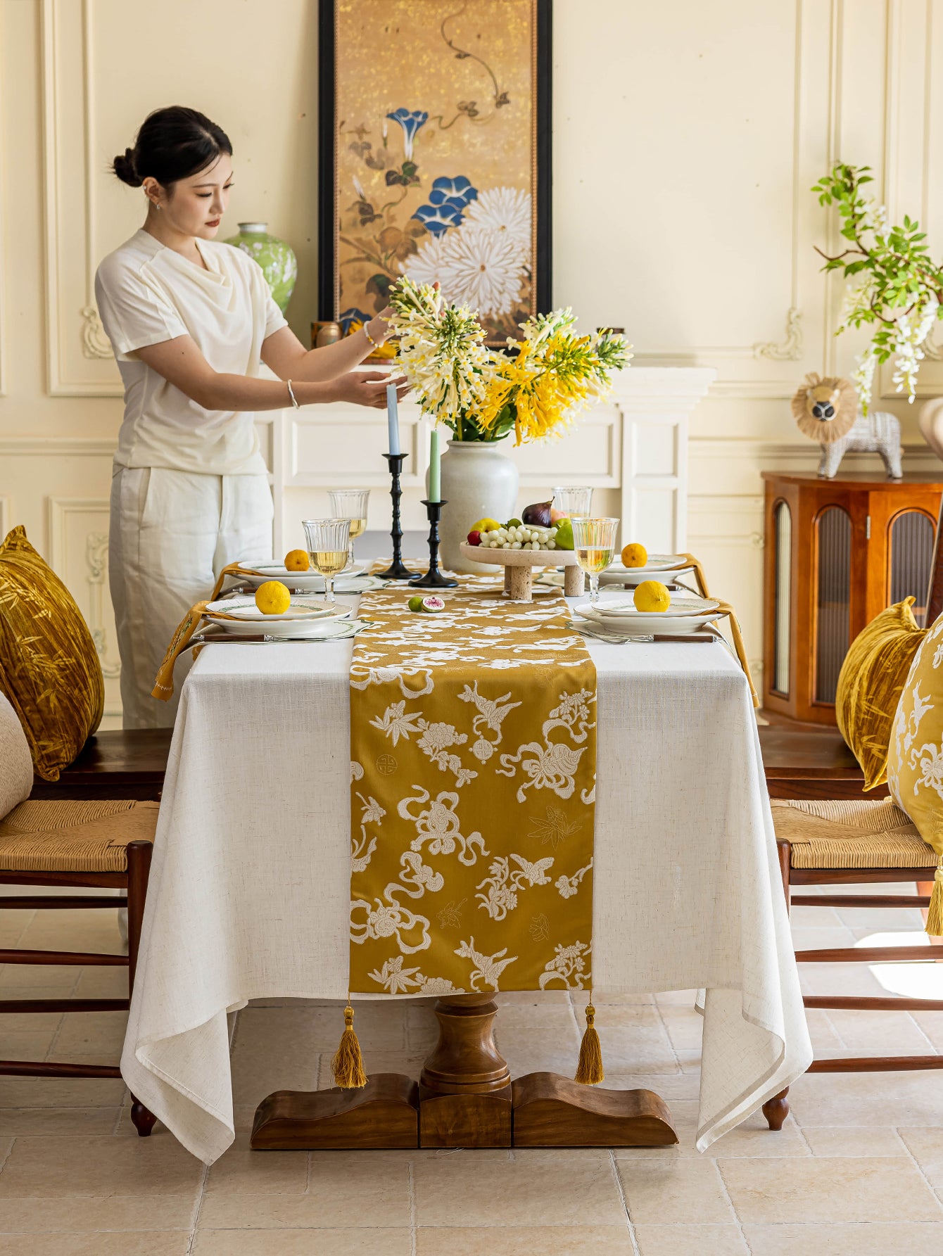 Chinoiserie  Fulu Mantang  Golden Jacquard Table Runner