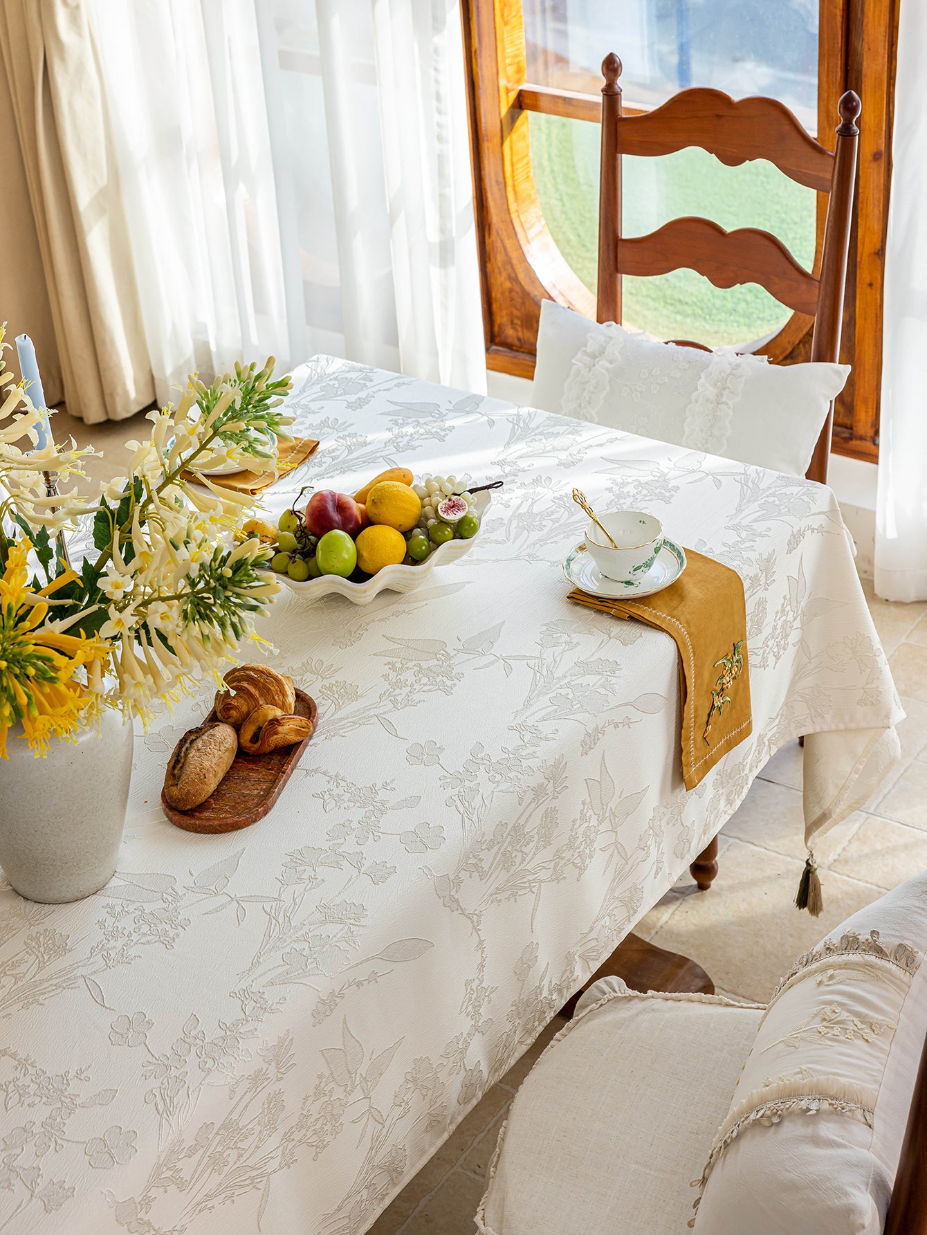 Chinoiserie  Magnolia Bloom Jacquard Tablecloth with Tassels