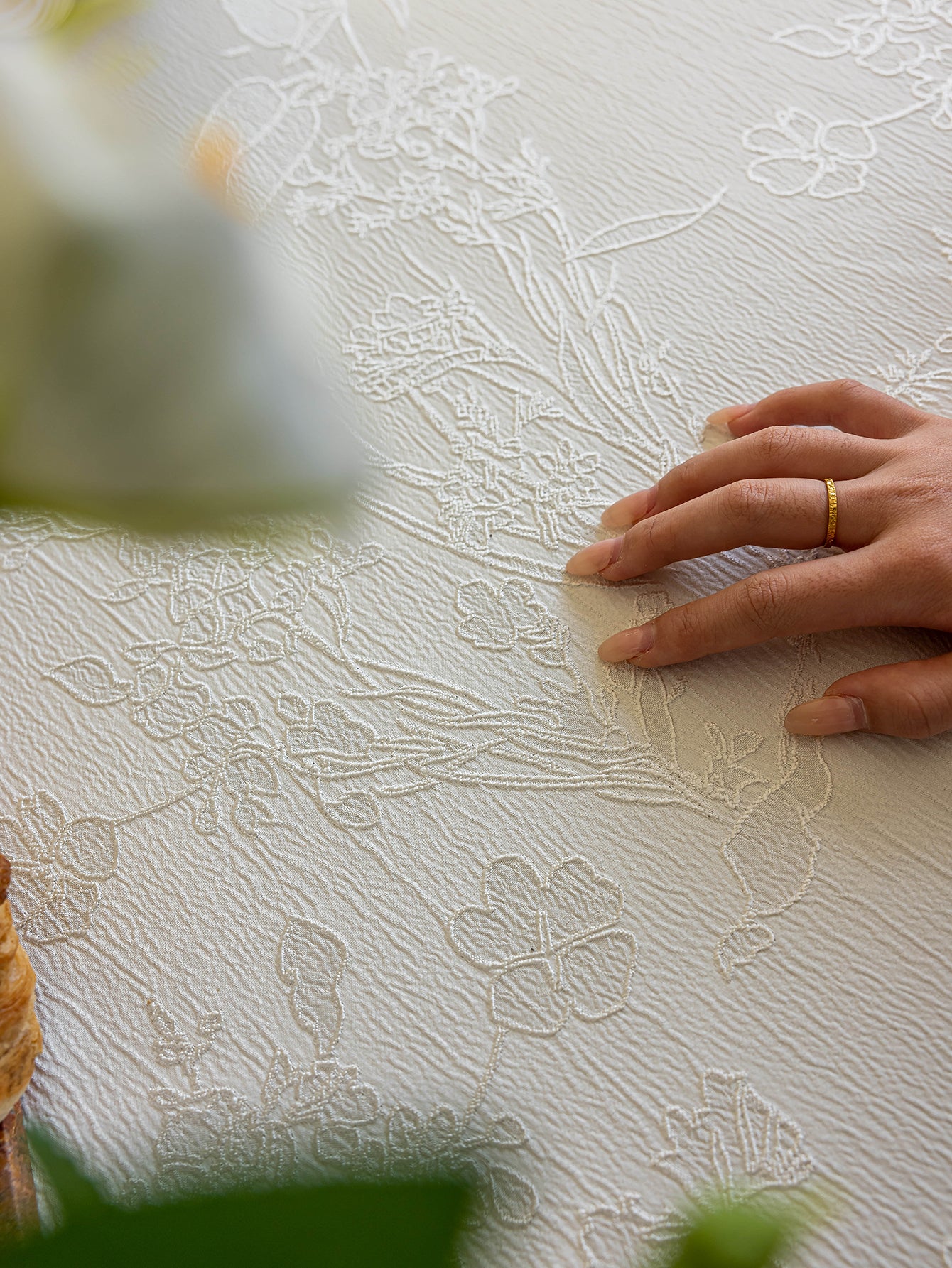 Chinoiserie  Magnolia Bloom Jacquard Tablecloth with Tassels