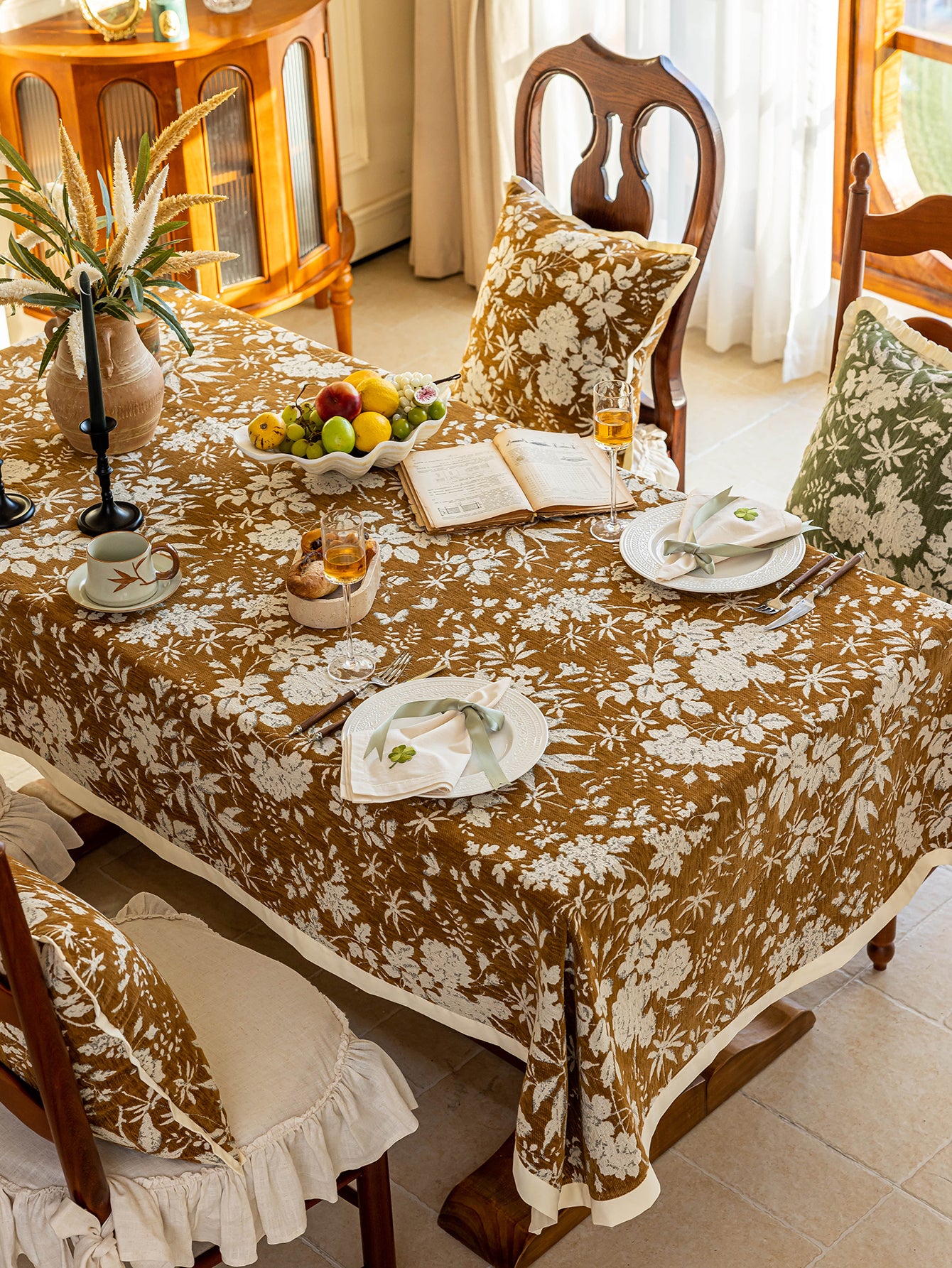 Chinoiserie Vintage Brown Rose Dream Jacquard Tablecloth