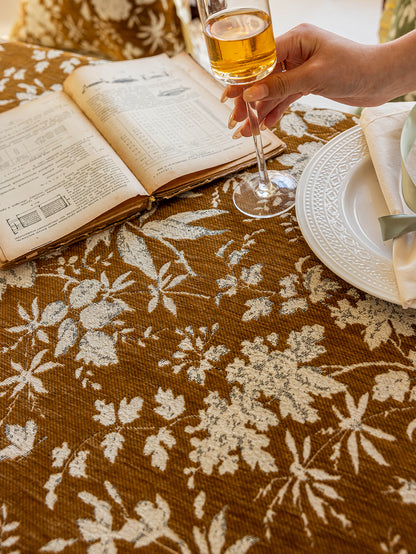 Chinoiserie Vintage Brown Rose Dream Jacquard Tablecloth