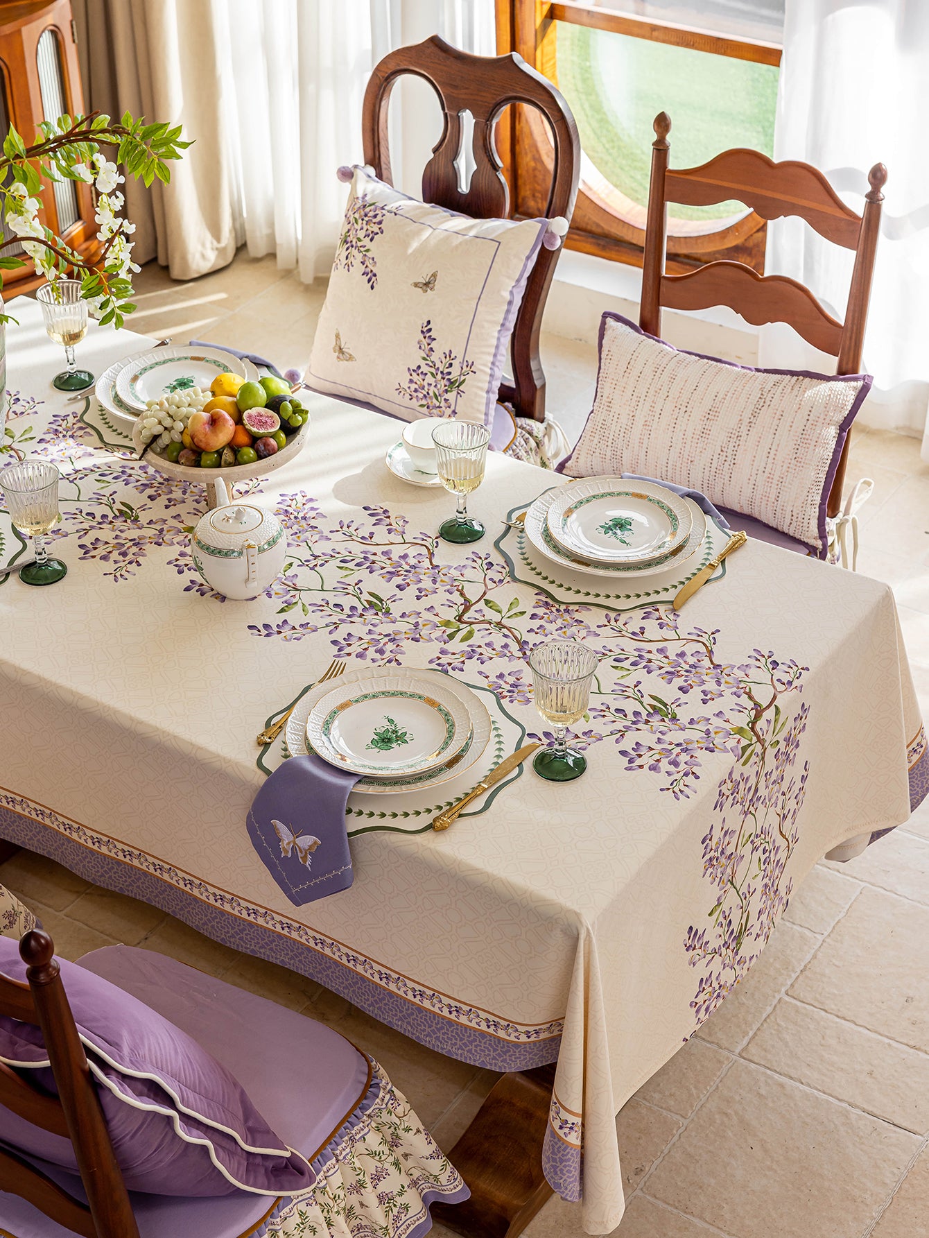LaLuna Home Chinoiserie Purple Wisteria Floral Pattern Tablecloth