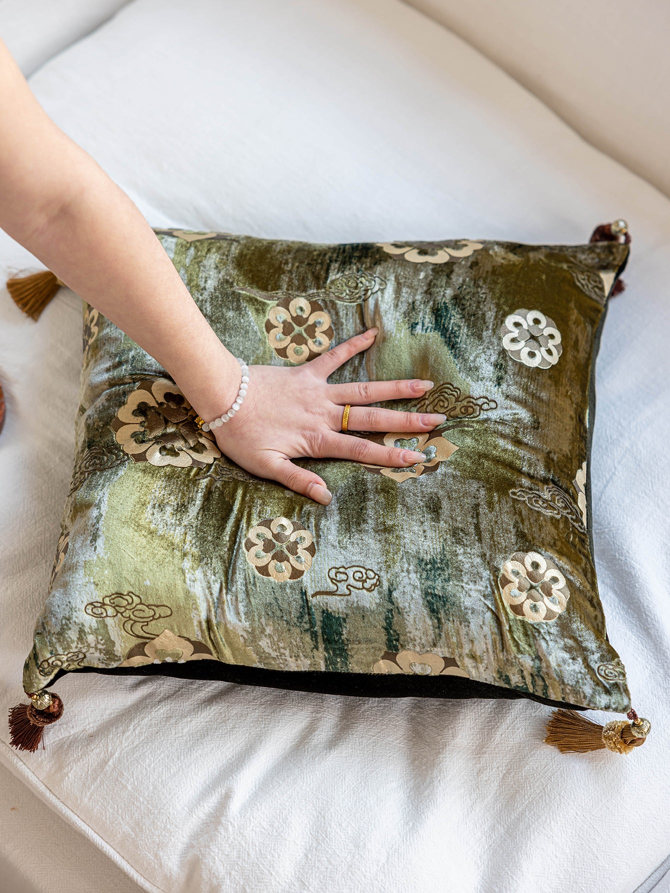 Chinoiserie Green Gilding Moonlight Elegance Throw Pillow with Tassels