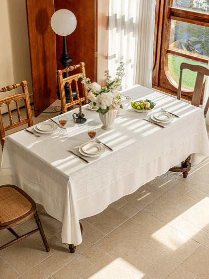 LaLuna Home Marguerite Jacquard Tablecloth