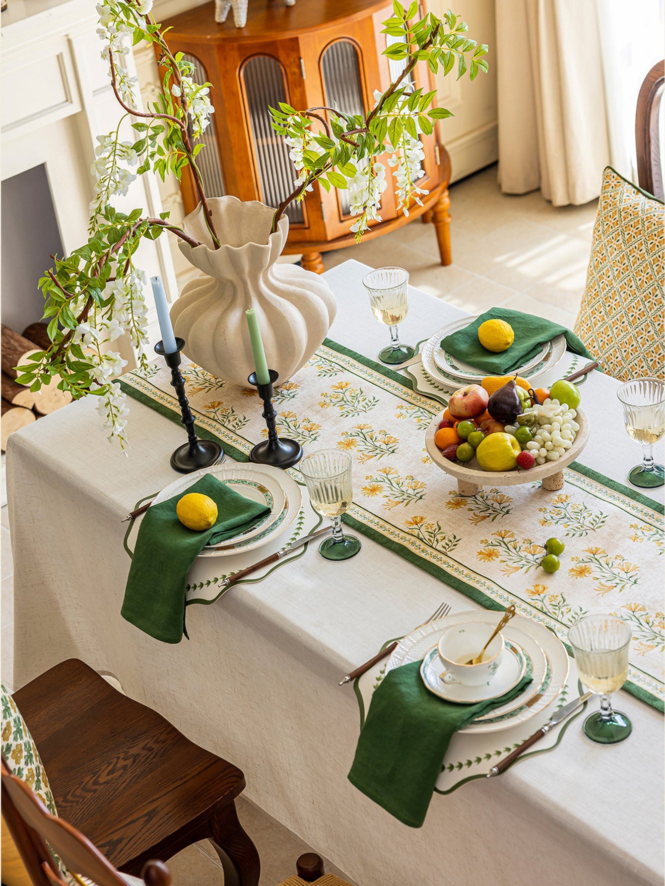 Chinoiserie Green Meadow Song Floral Pattern Table Runner with Tassels