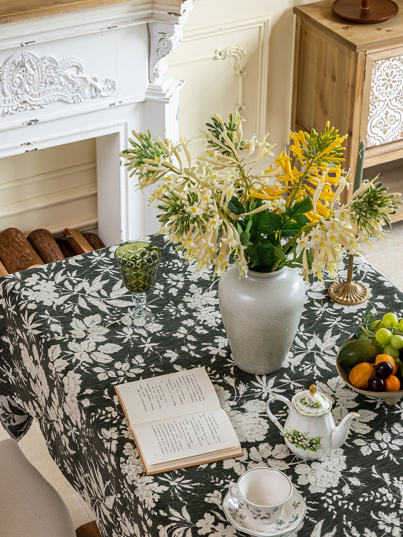LaLuna Home Full Garden Chenille Jacquard  Tablecloth - Green