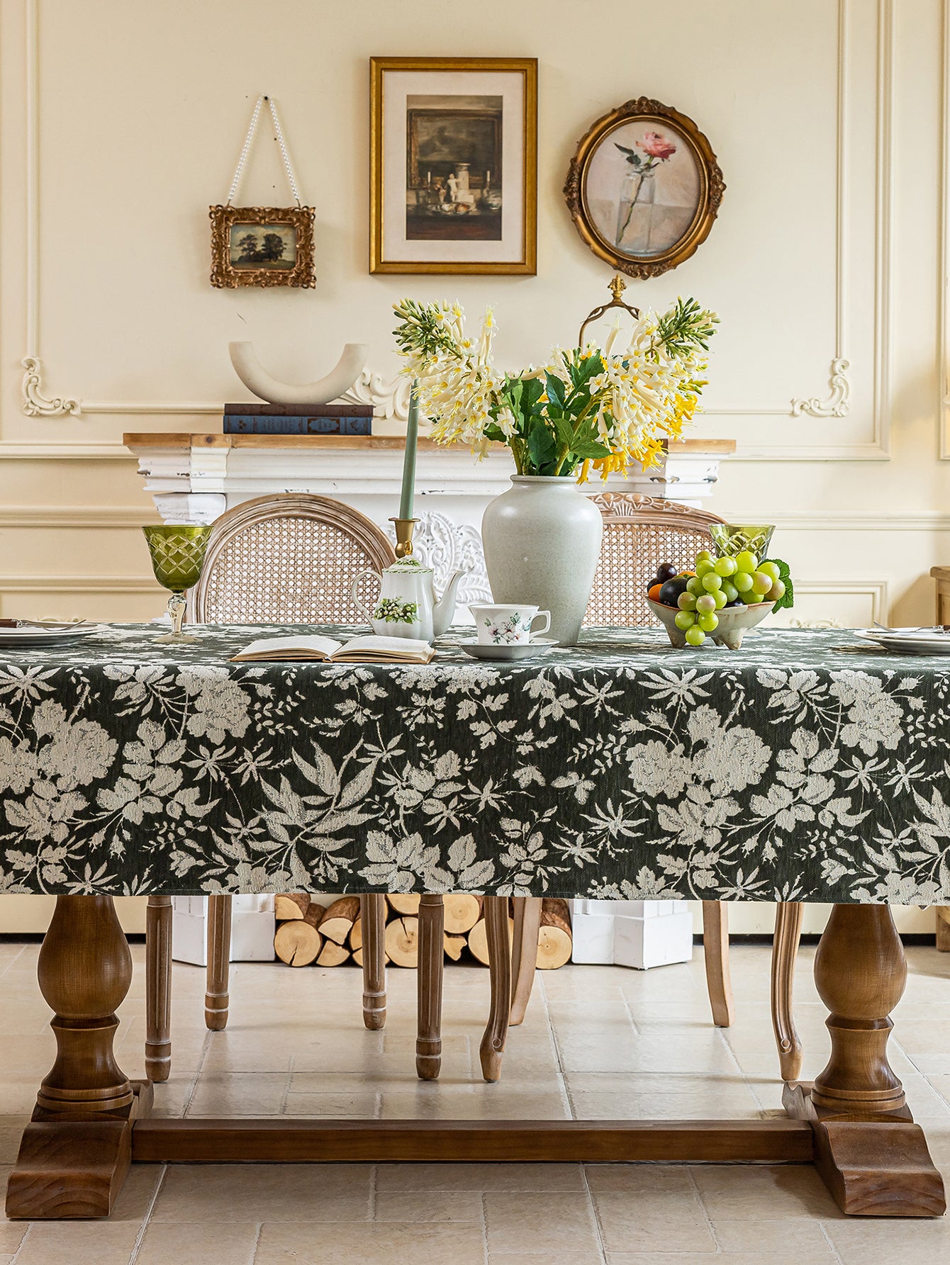 LaLuna Home Full Garden Chenille Jacquard  Tablecloth - Green