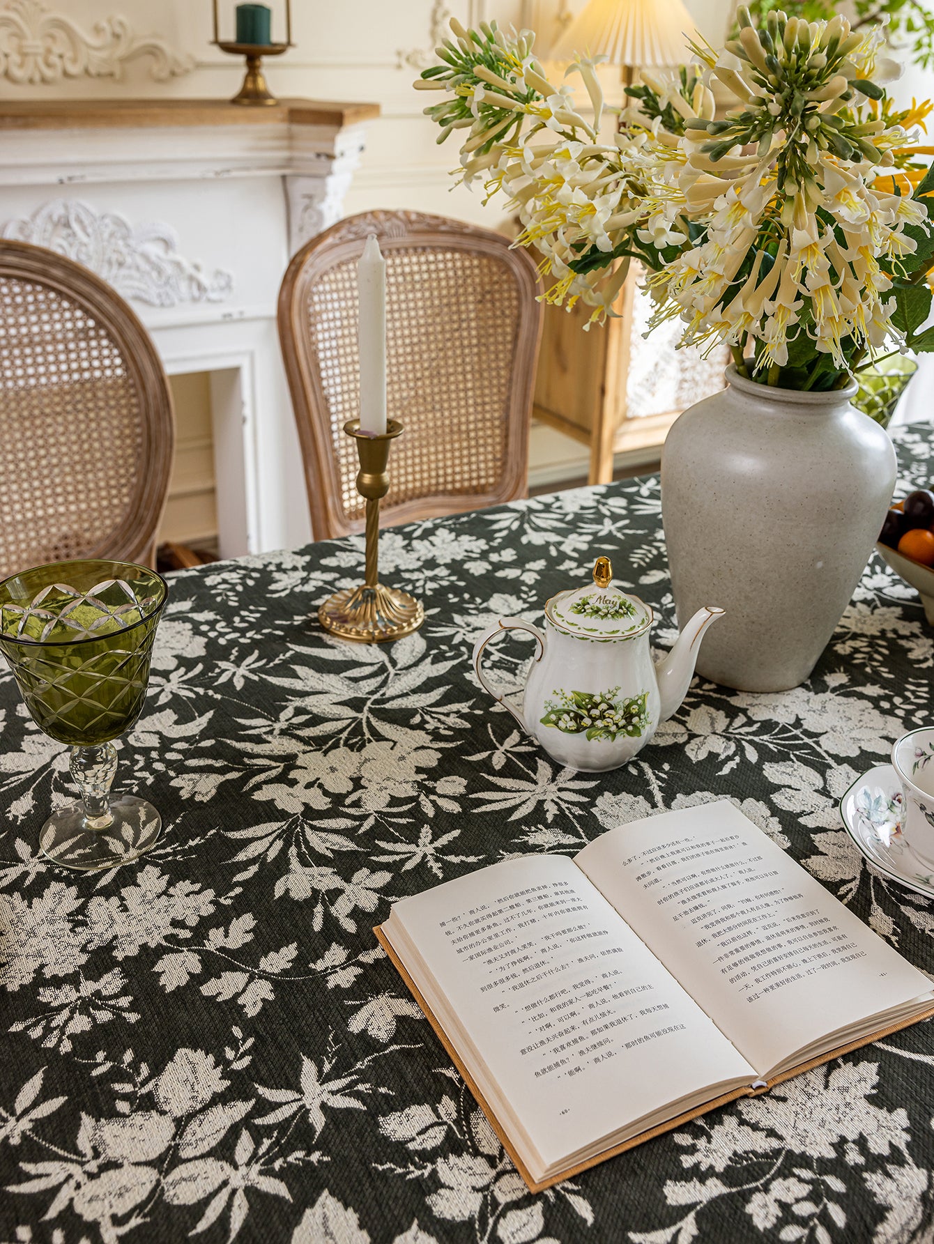 LaLuna Home Full Garden Chenille Jacquard  Tablecloth - Green