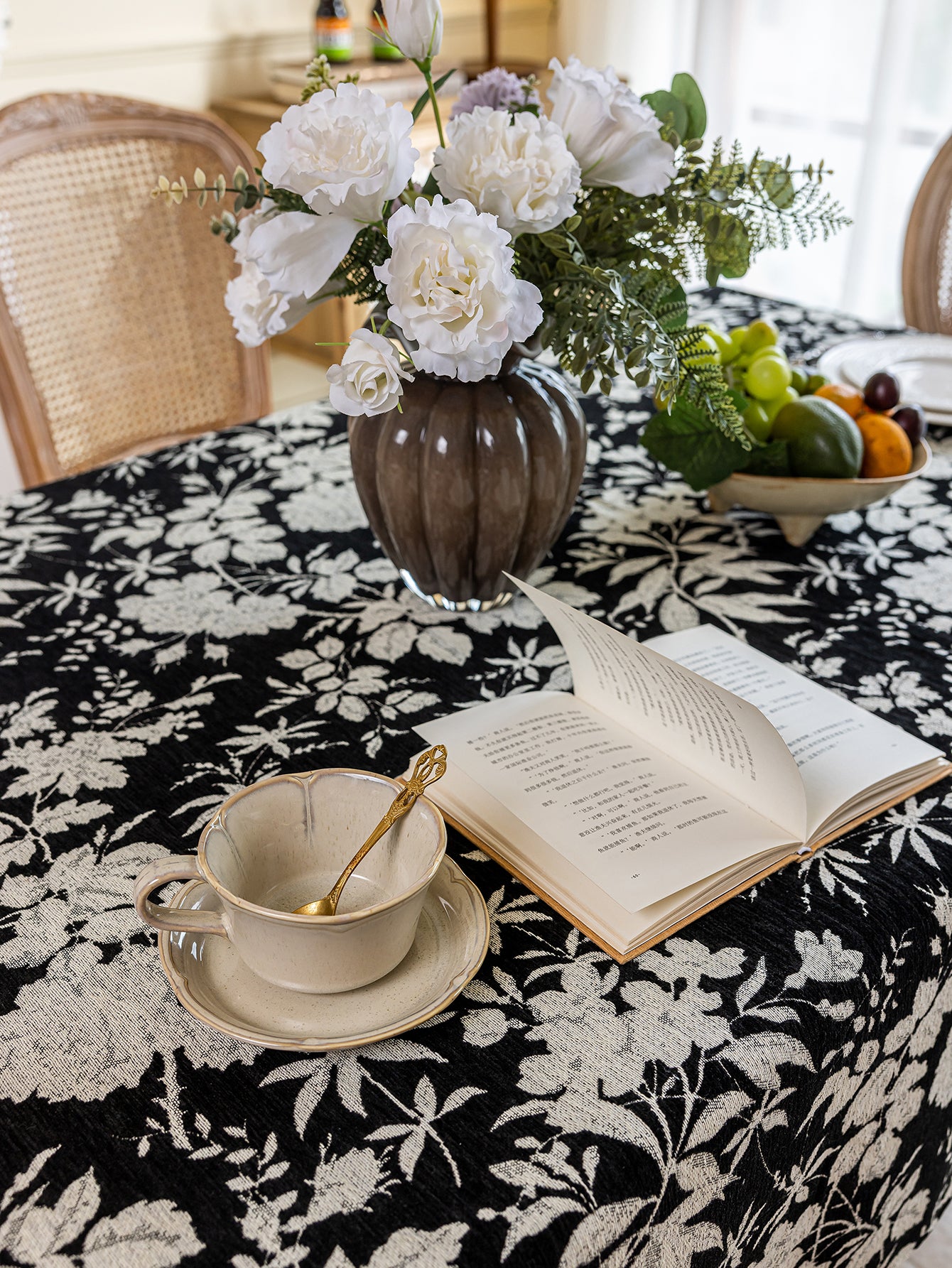 LaLuna Home Full Garden Chenille Jacquard  Tablecloth - Black