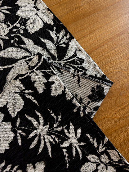 LaLuna Home Full Garden Chenille Jacquard  Tablecloth - Black
