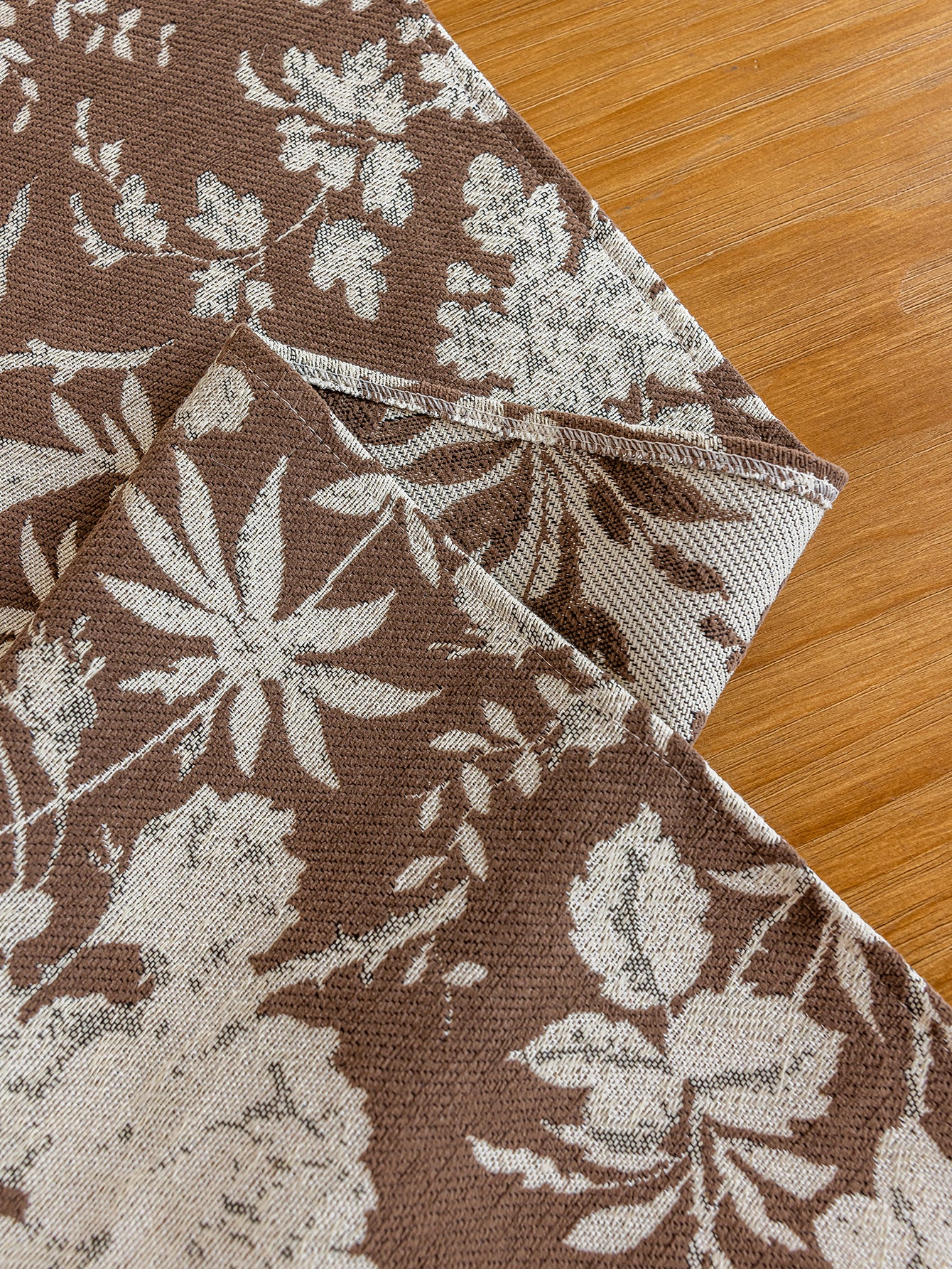 LaLuna Home Full Garden Chenille Jacquard  Tablecloth - Coffee