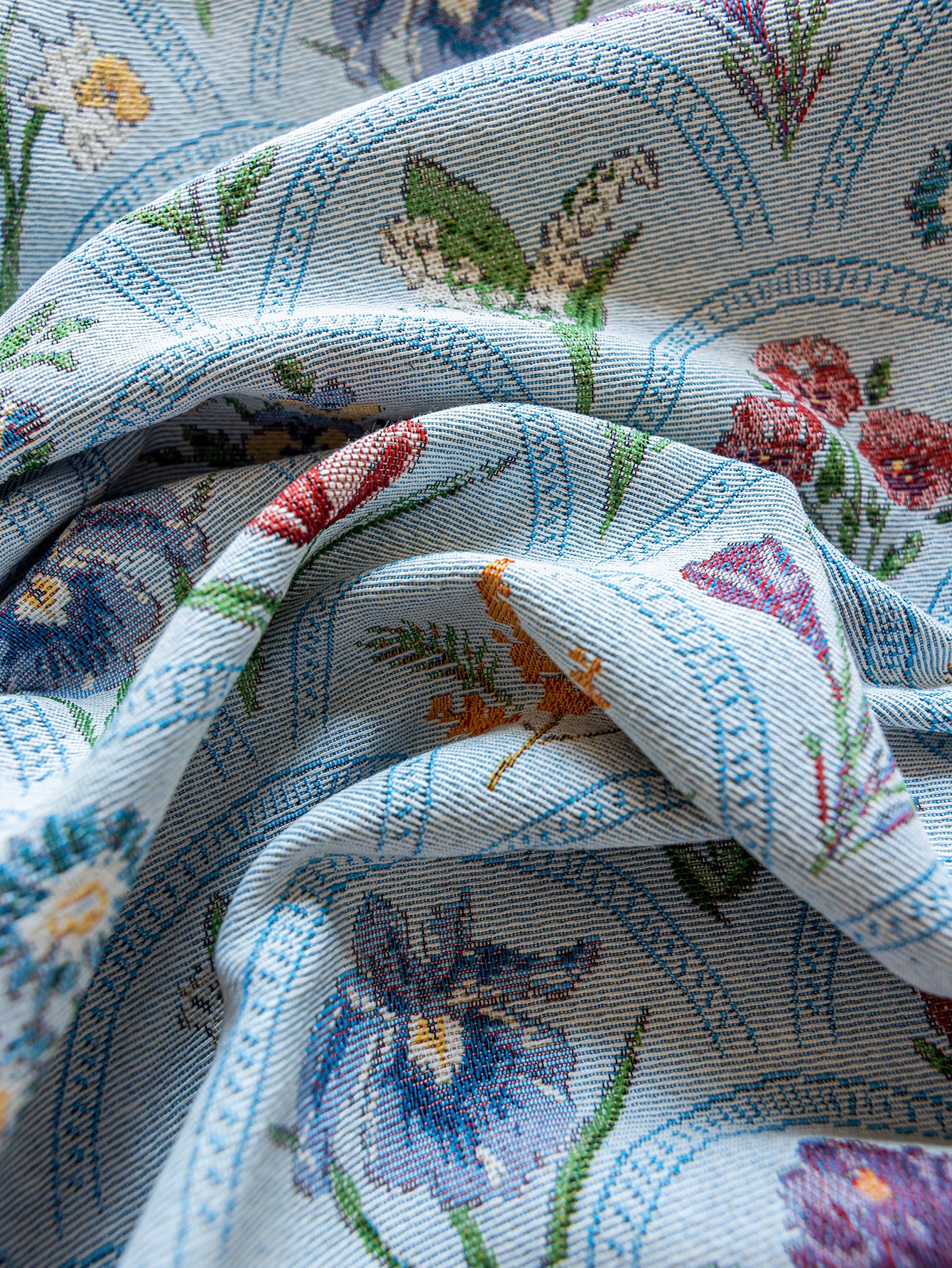 LaLuna Home Thousand Blooms Jacquard  Tablecloth with Tassels - Blue