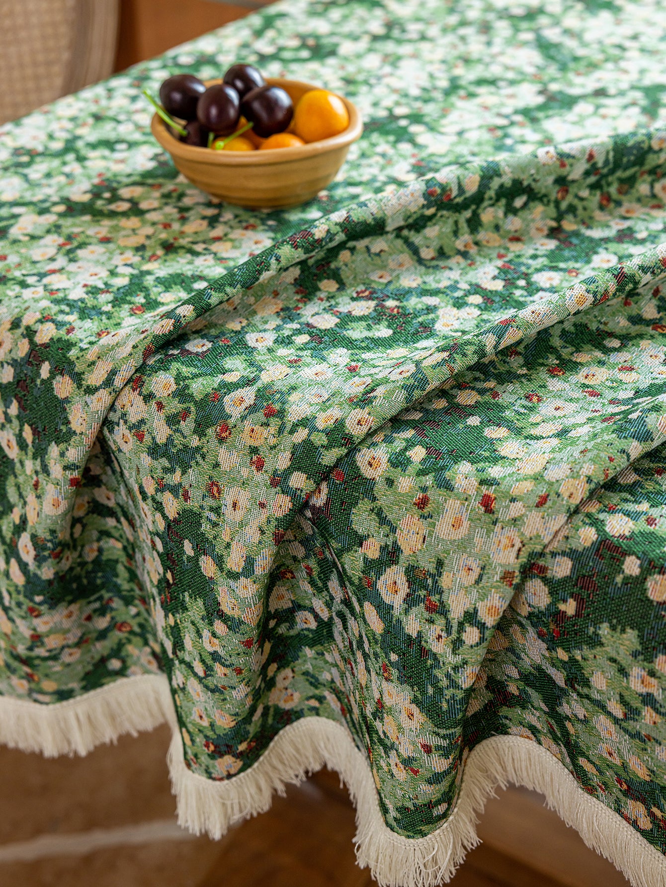 LaLuna Home Green Meadow  Jacquard  Tablecloth with Tassels
