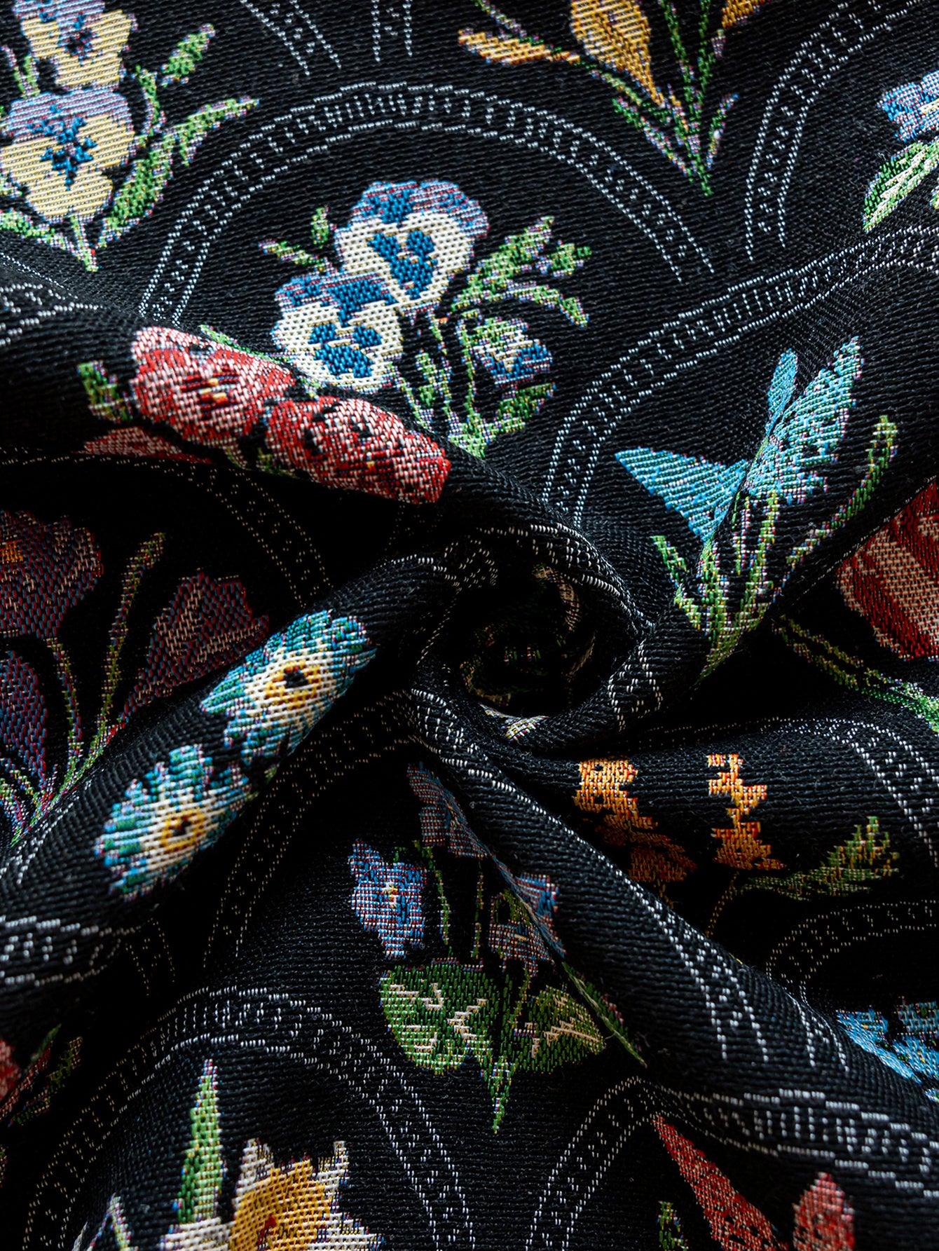 LaLuna Home Thousand Blooms Jacquard  Tablecloth with Tassels - Black